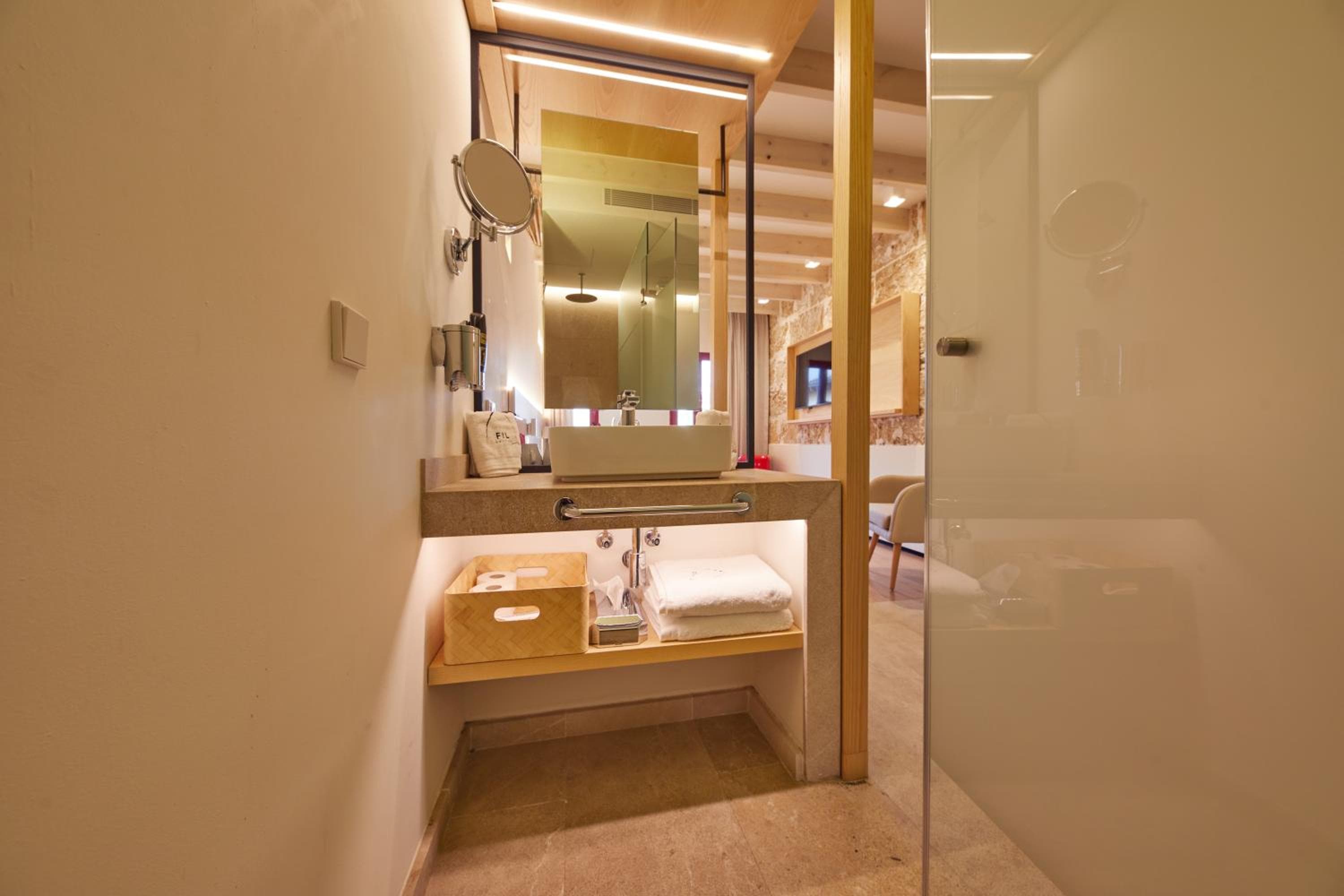 Fil Suites
