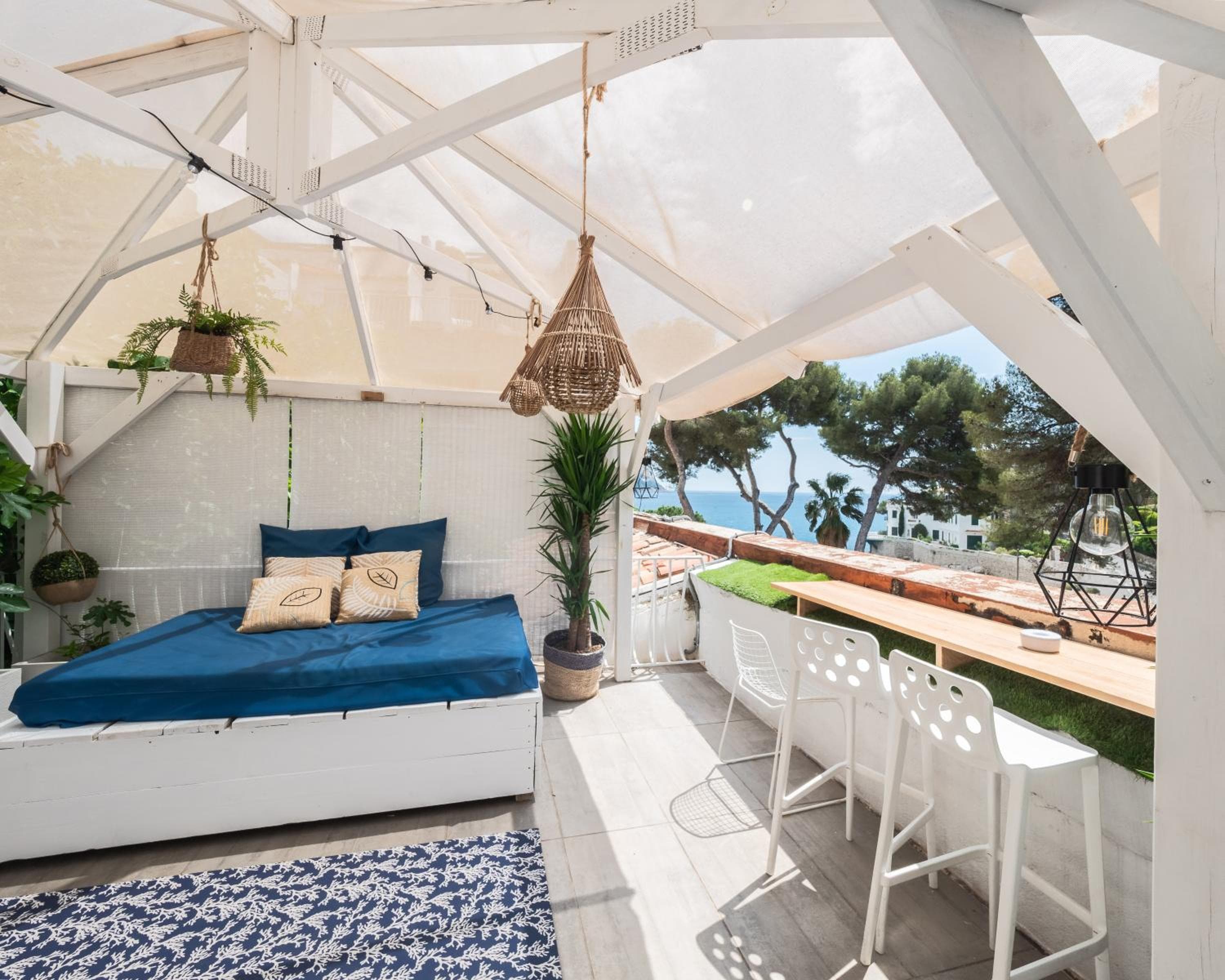 Hotel de La Plage - Mahogany