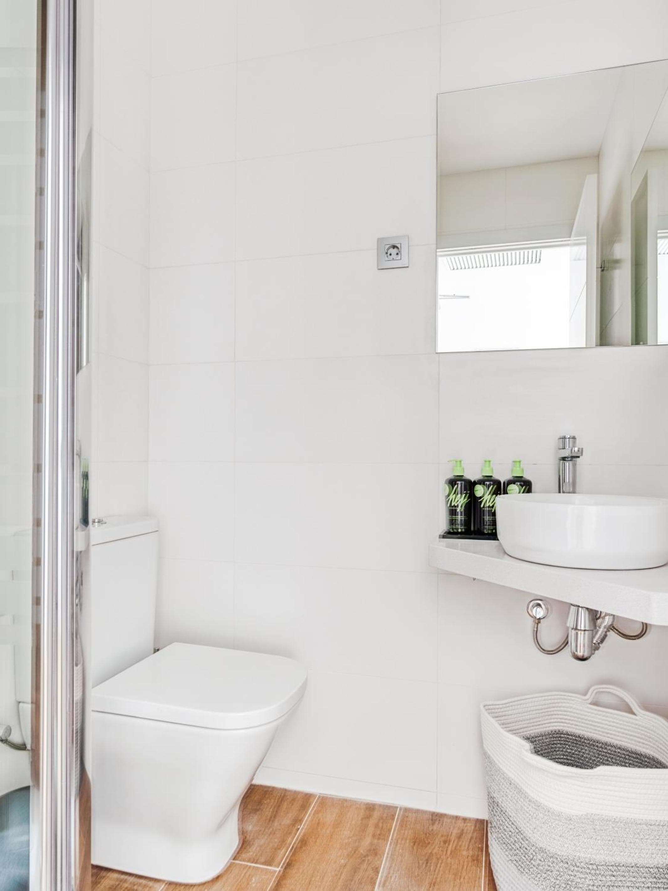 Limehome Barcelona Carrer de Fontcoberta - Digital Access