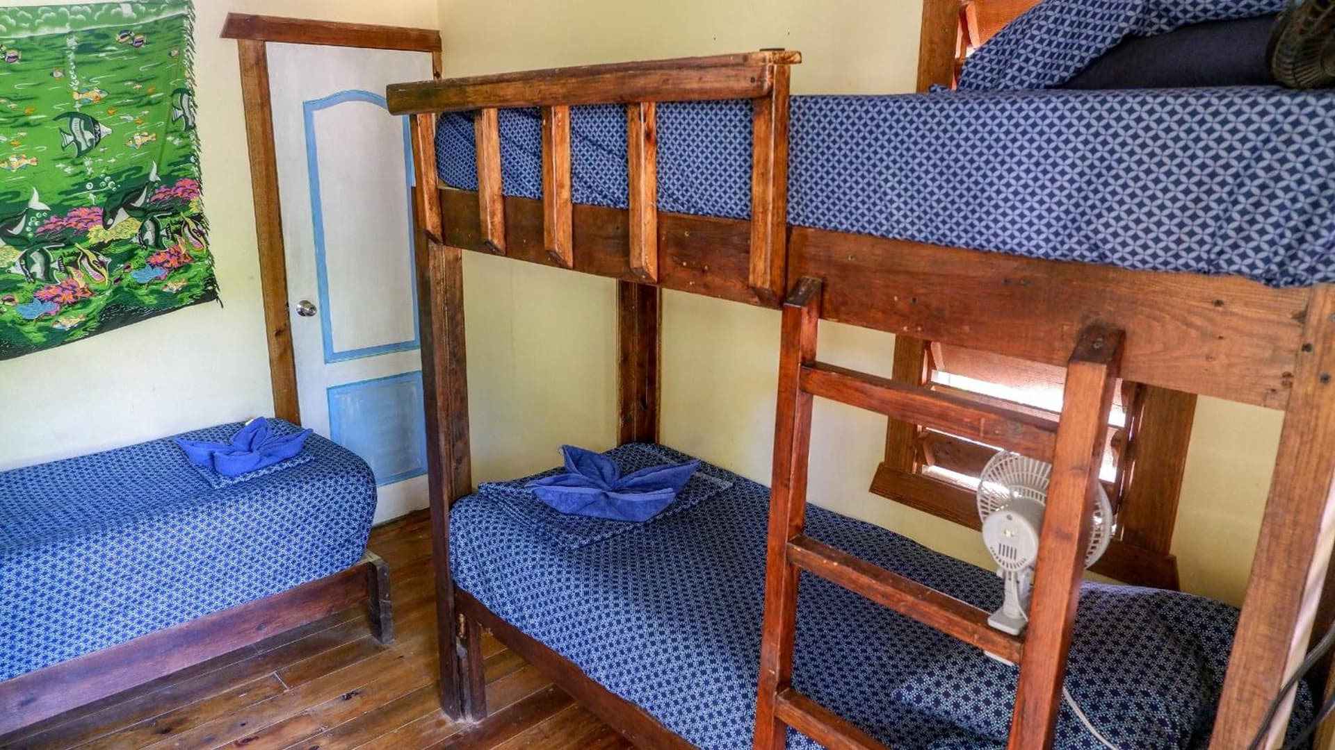 Roatan Backpackers' Hostel