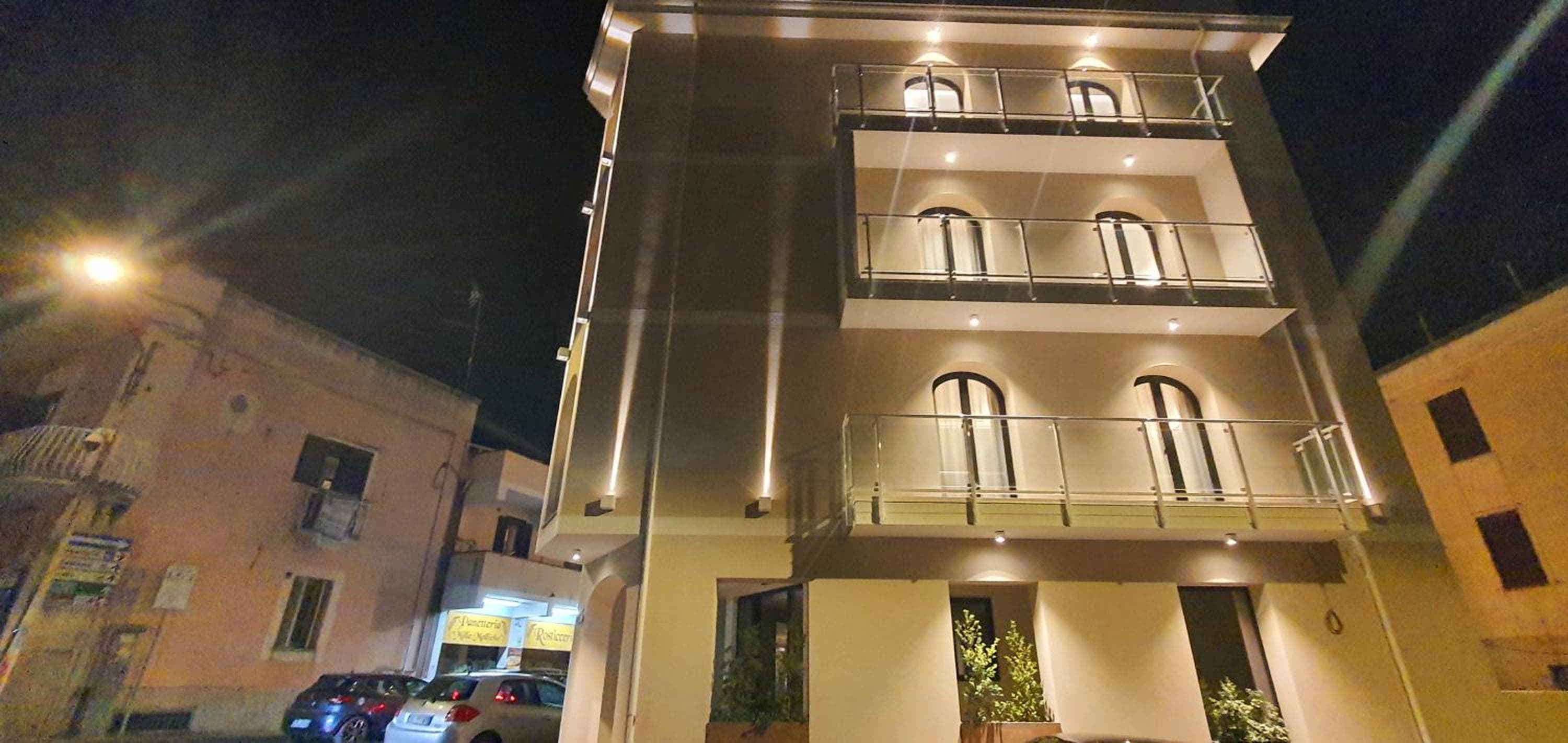 SOLMARIS TROPEA City Center - Rooms & Suites - Private Parking