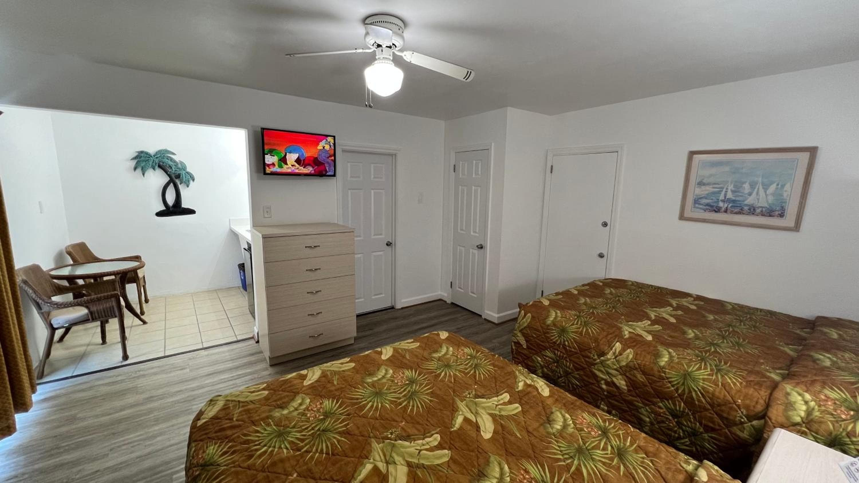 Riviera Resort & Suites