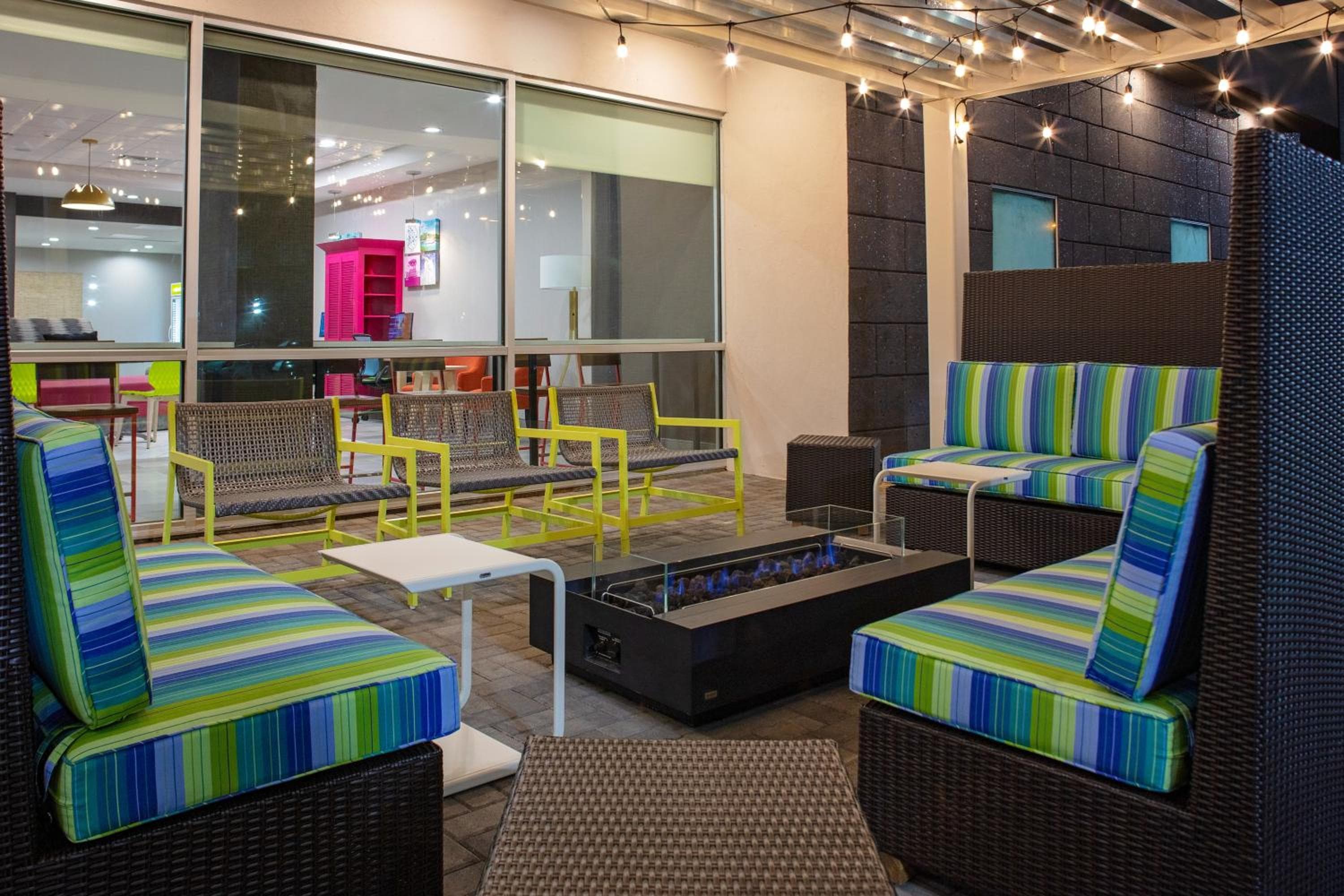 Home2 Suites By Hilton Baton Rouge Citiplace