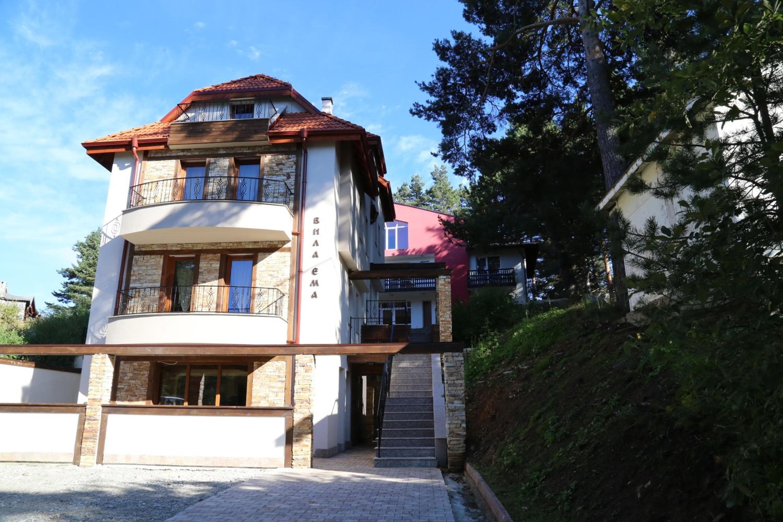 Villa Ema