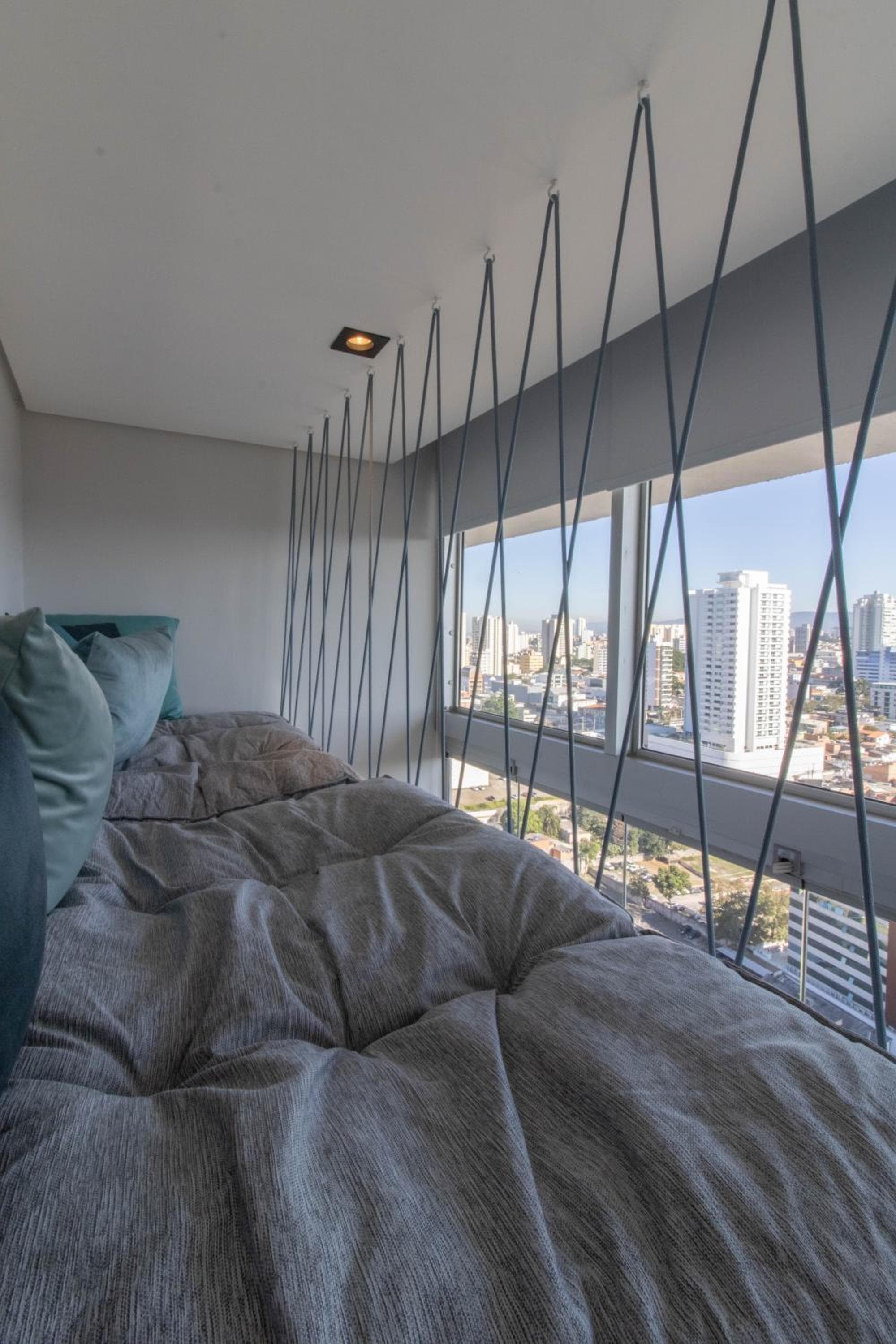 Urban Sky Studio - GRU 2204