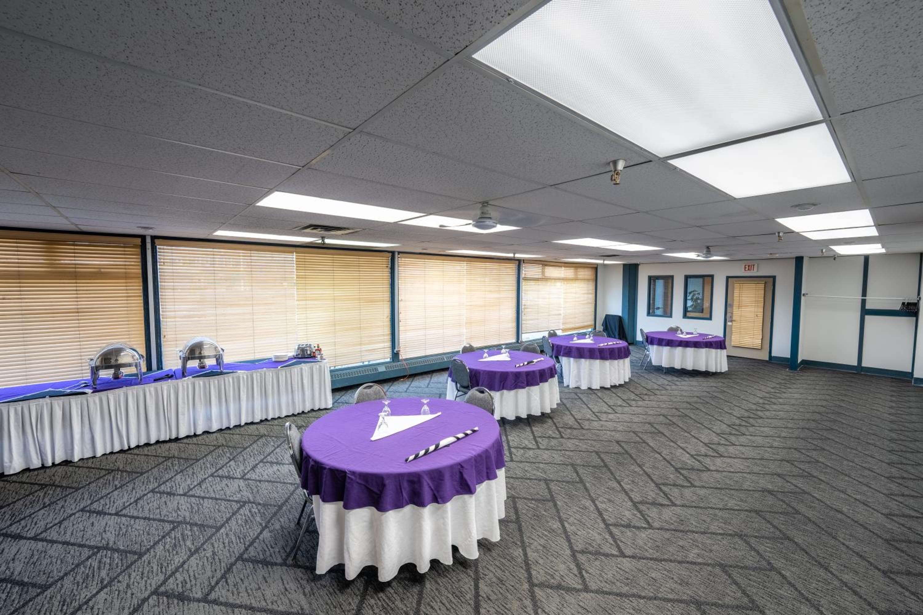 Sternwheeler Hotel & Conference Centre, Trademark by Wyndham