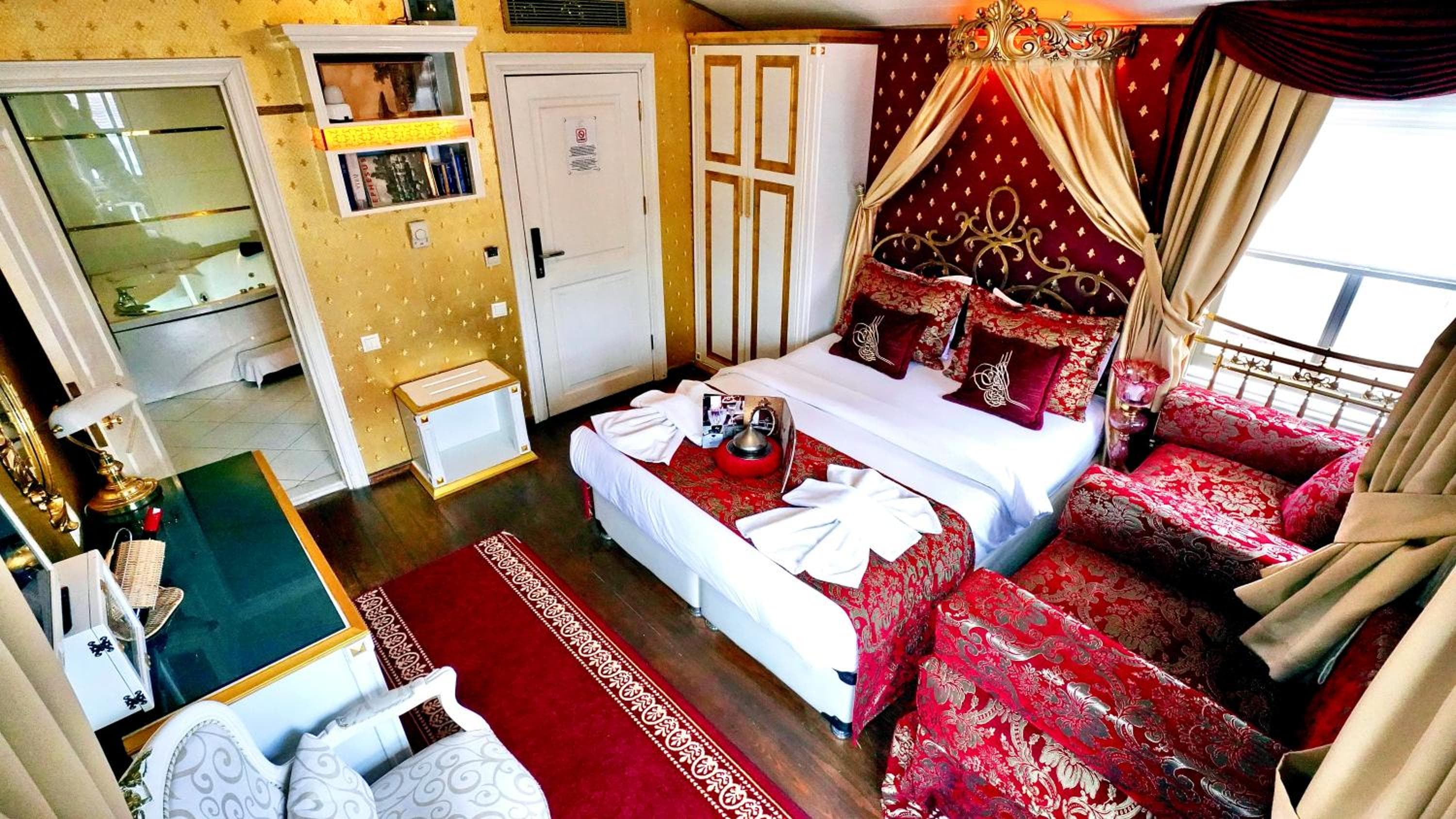 Sultan Tughra Hotel
