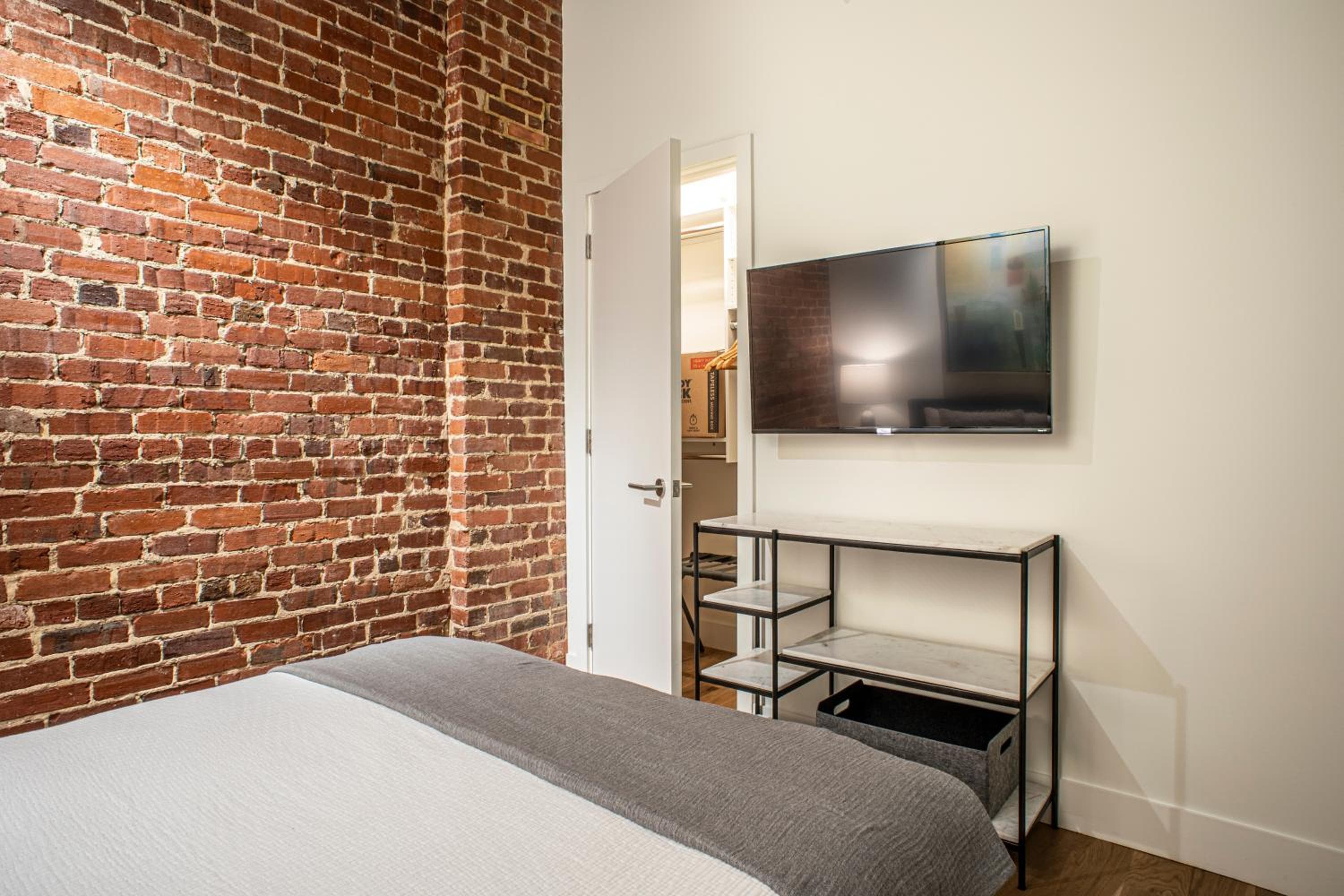 Elevation Lofts Hotel