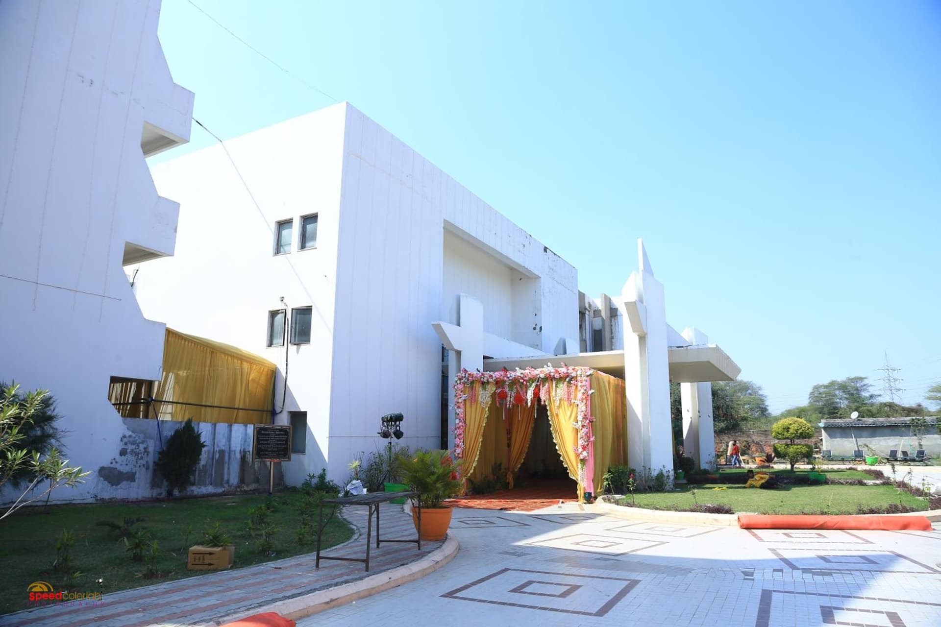 Meera Madhav Resort