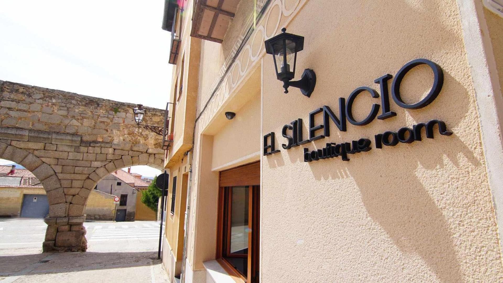 EL SILENCIO BOUTIQUE ROOM