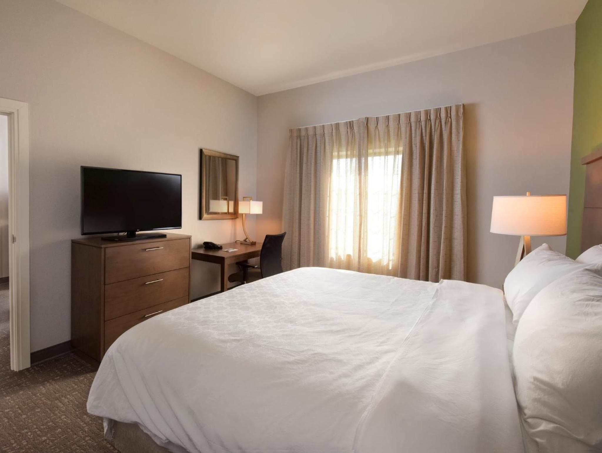 Staybridge Suites - Wisconsin Dells - Lake Delton by IHG