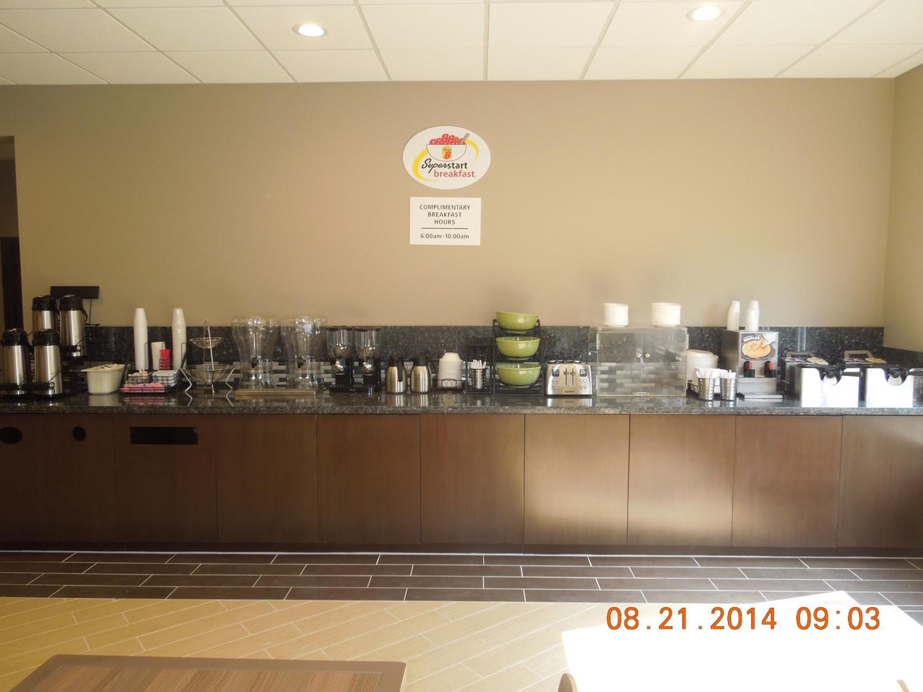 Super 8 by Wyndham Hershey Chocolate Avenue