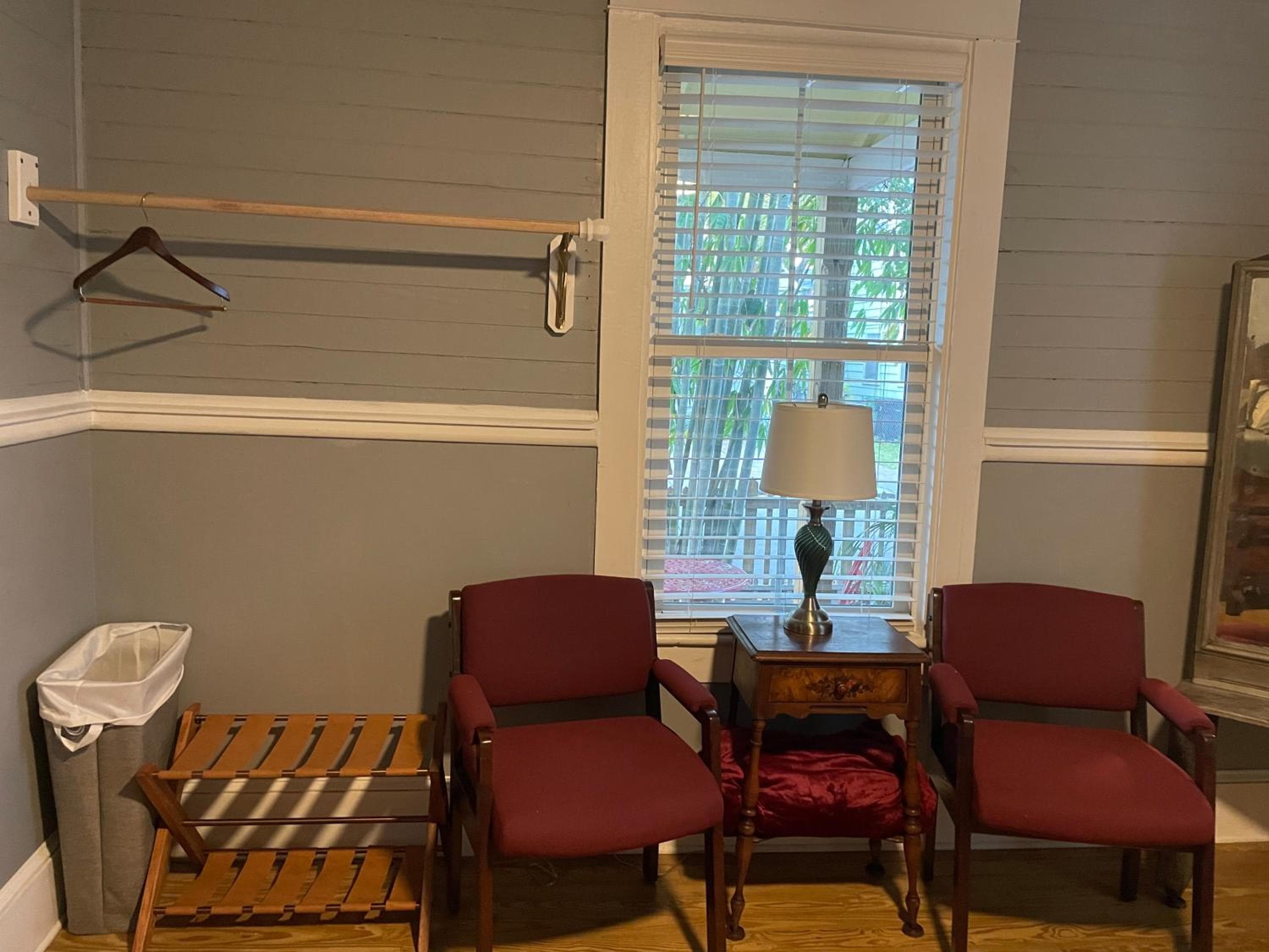 150 year old Restored Lincolnville cottage