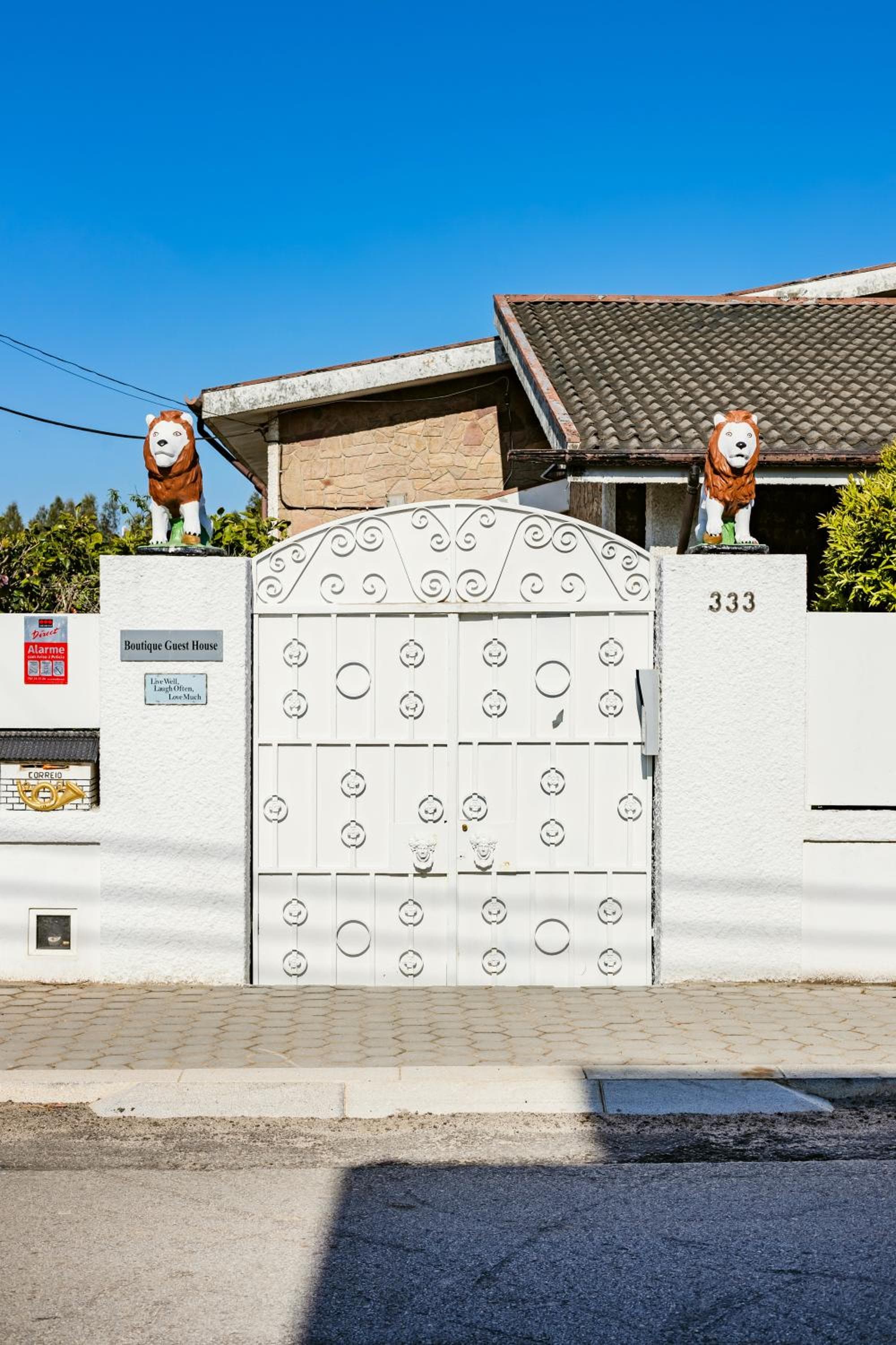 Live, Laugh, Love Beach Guest Home with AC