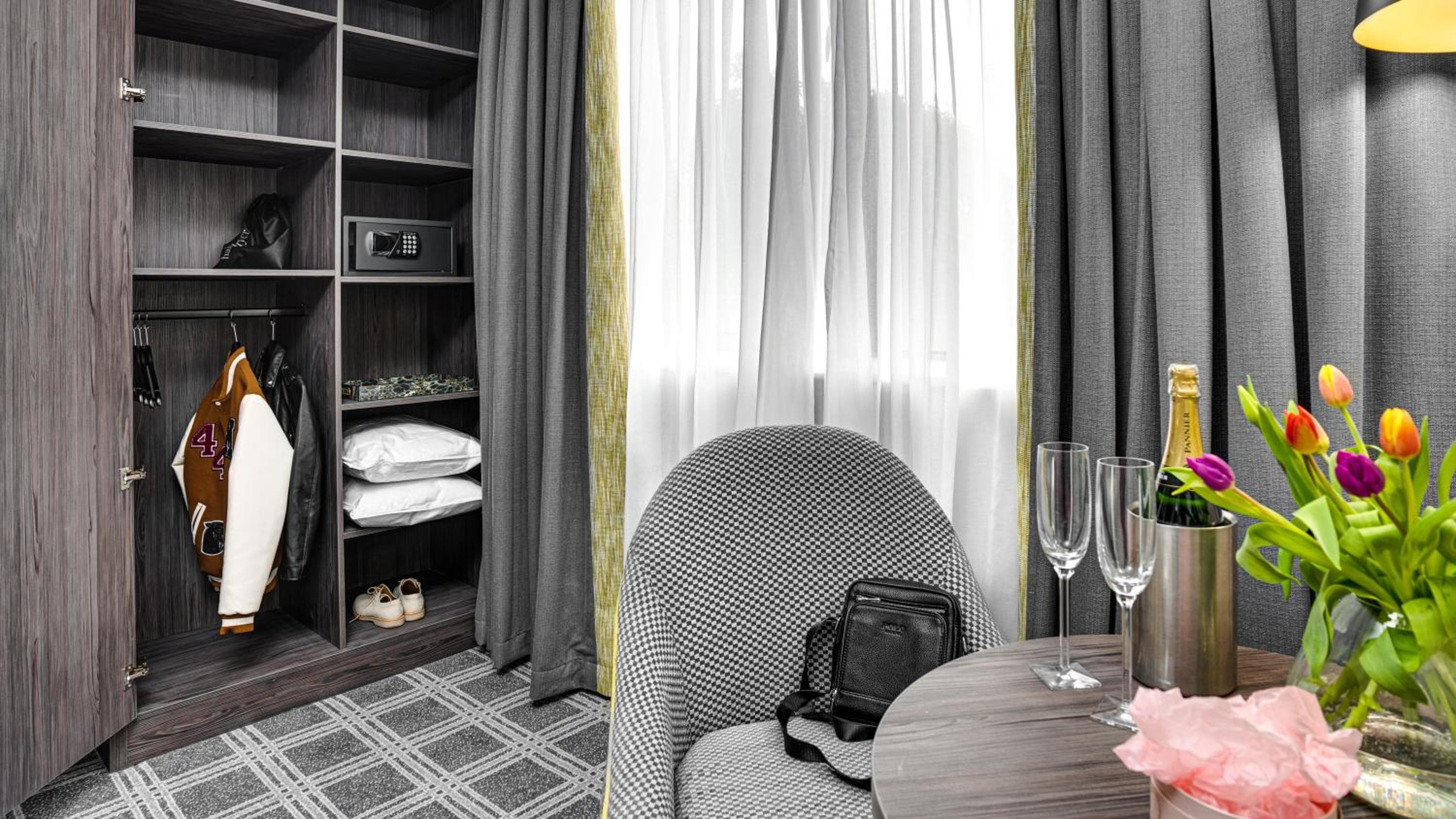 Plaza Hotel Tallaght