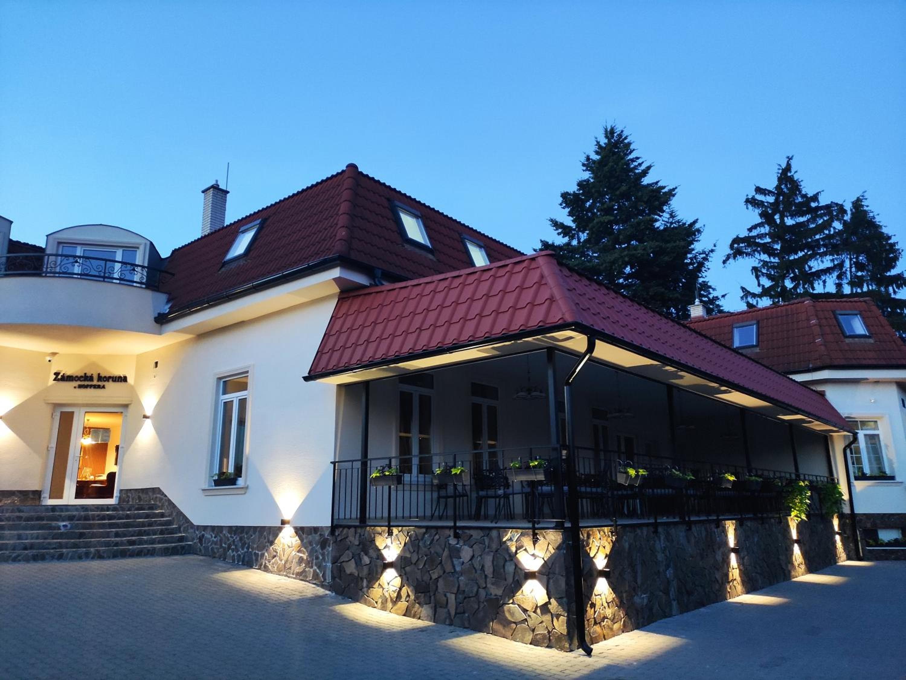 Hotel ZÁMOCKÁ KORUNA u Hoffera