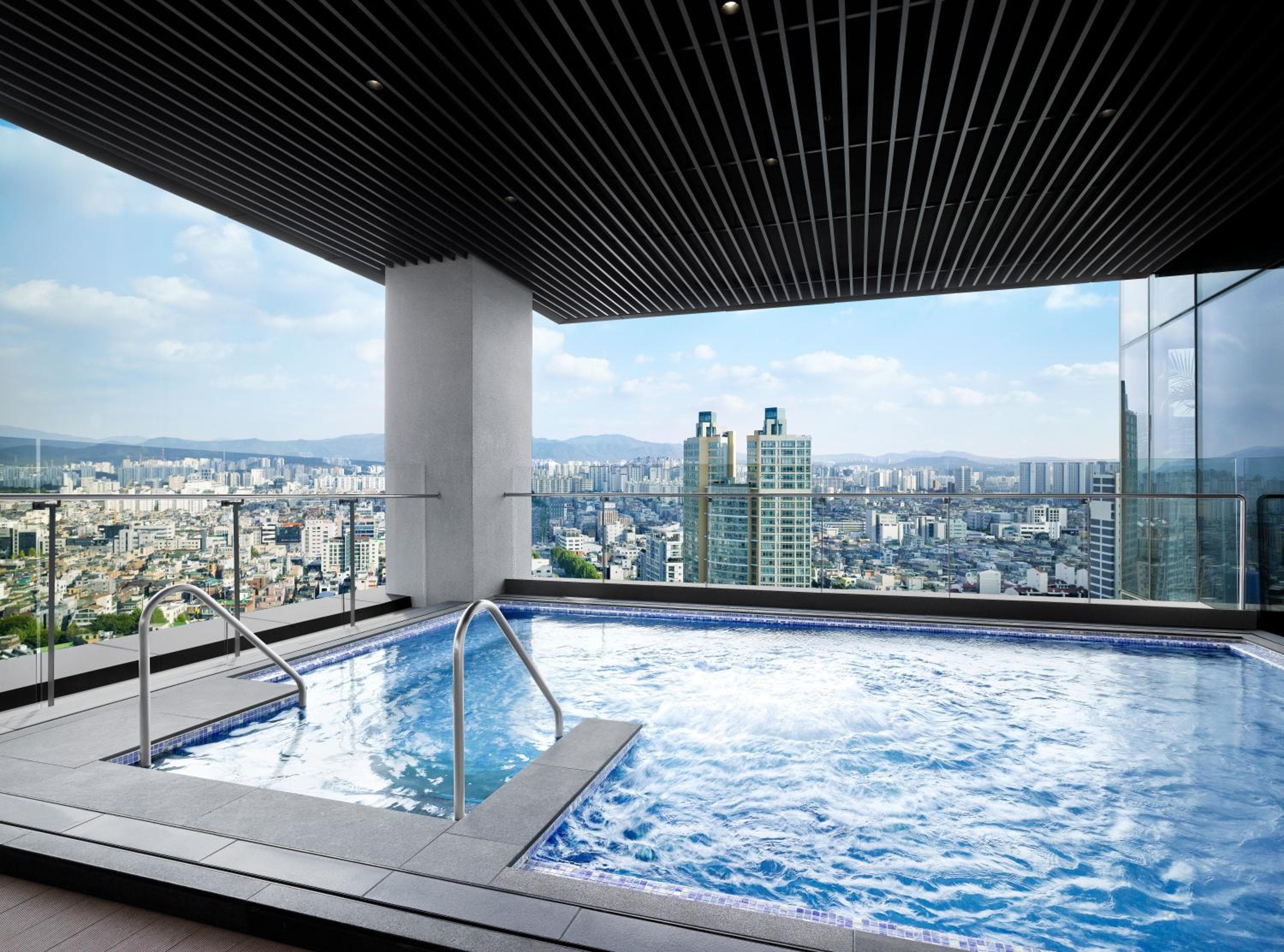 Sofitel Ambassador Seoul Hotel & Serviced Residences