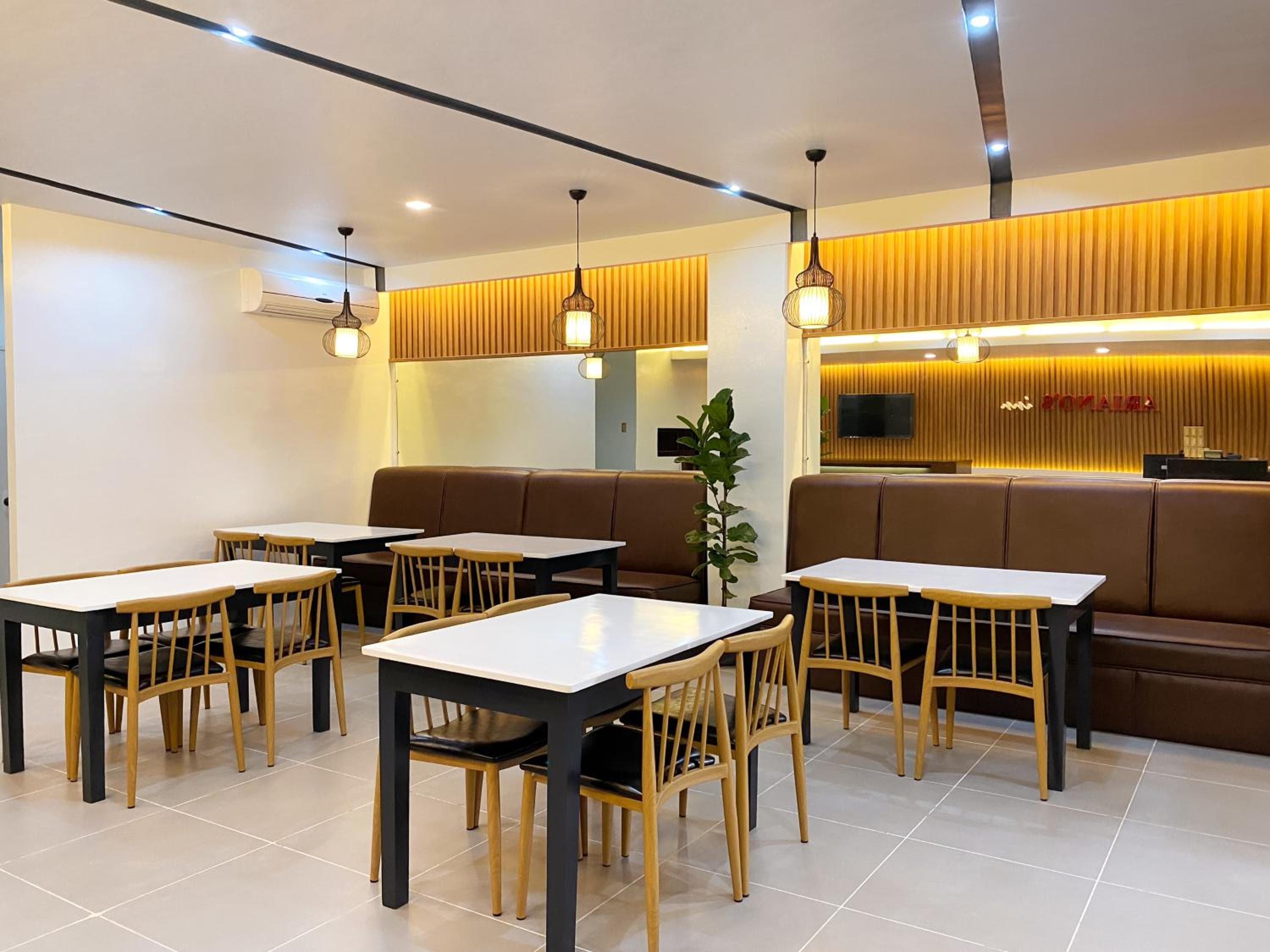 Ariano's Inn