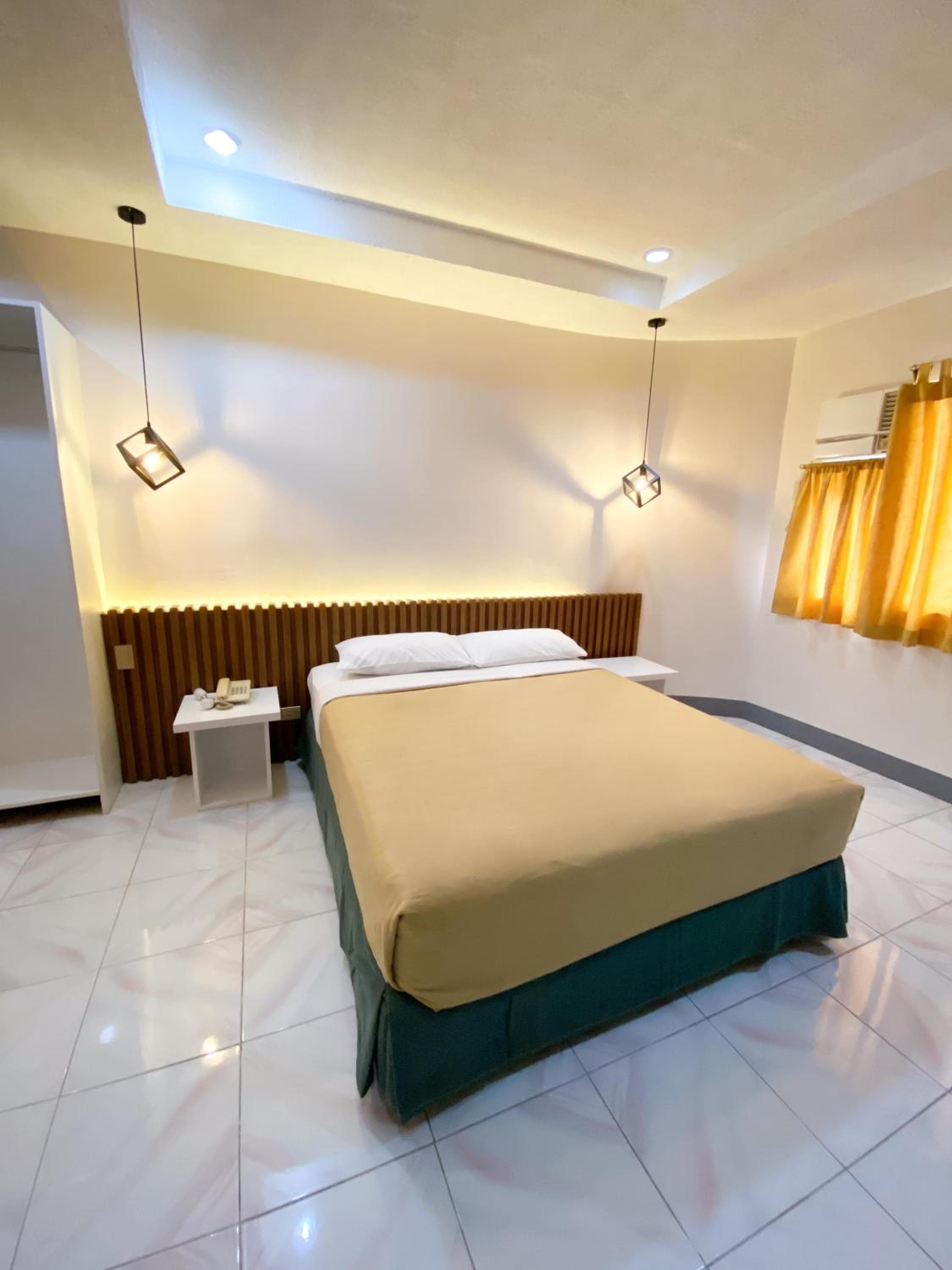 Ariano's Inn