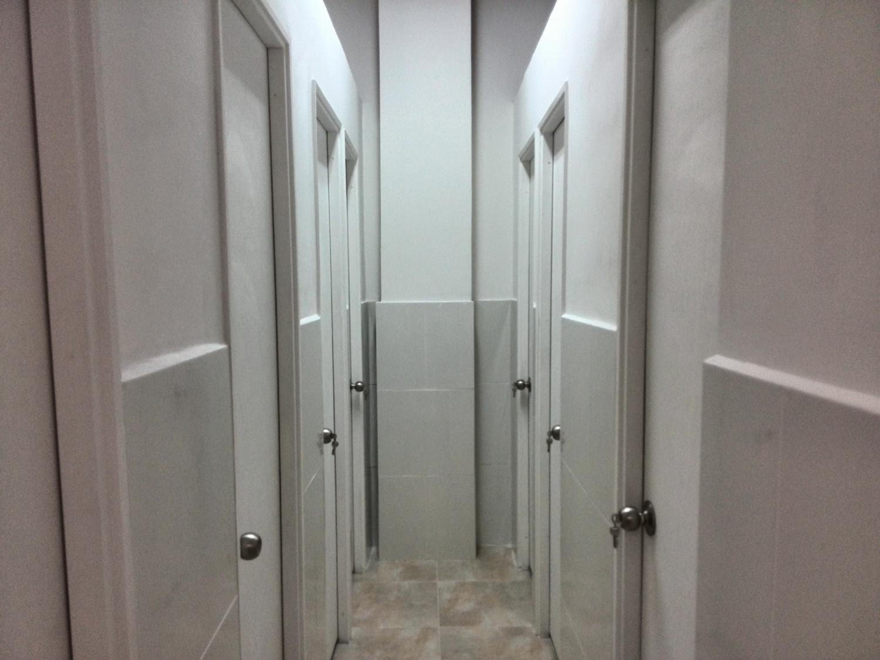 Hostal Lleras Calle 8