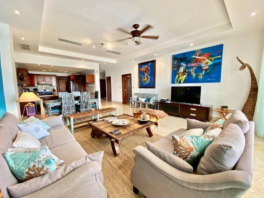 Perfect Beach Condo Cap Cana Marina, Punta Cana