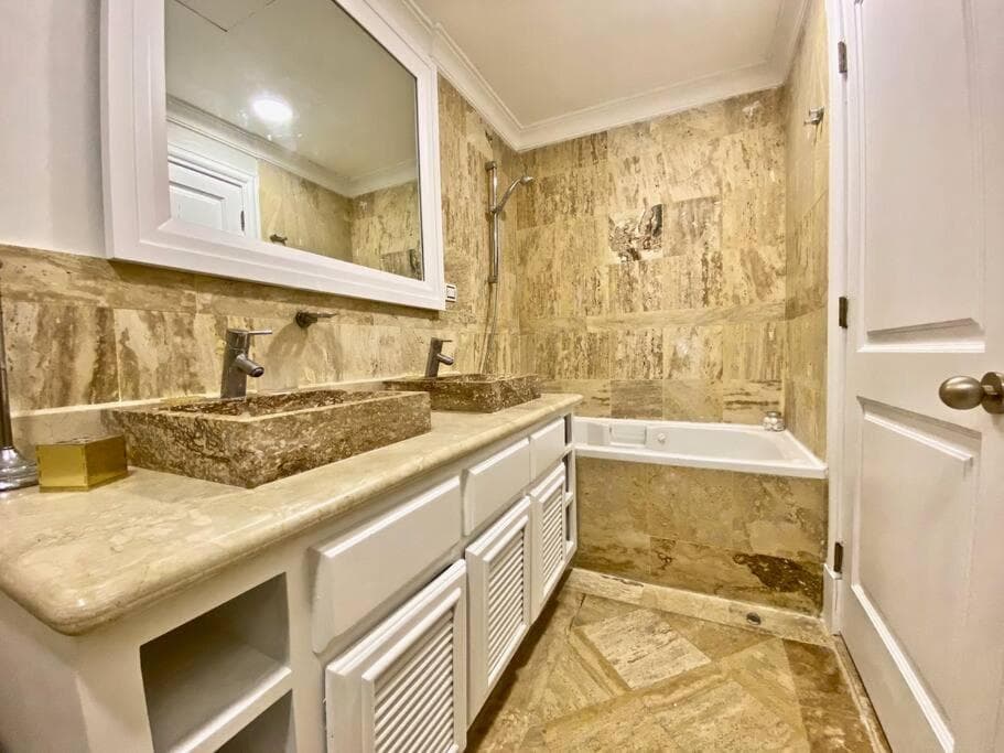 Stylish Lux Beach Condo Aquamarina Cap Cana