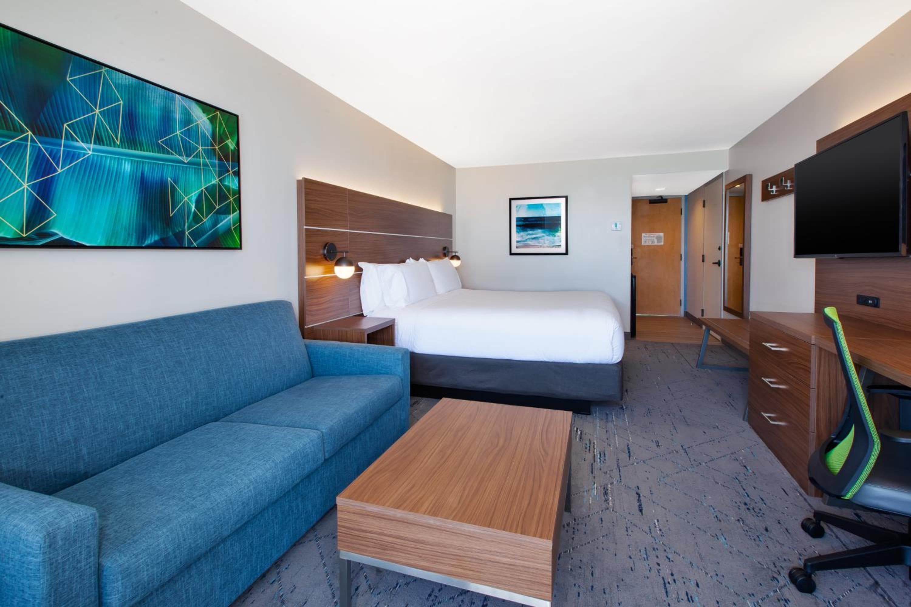 Holiday Inn Express & Suites VA Beach Oceanfront by IHG