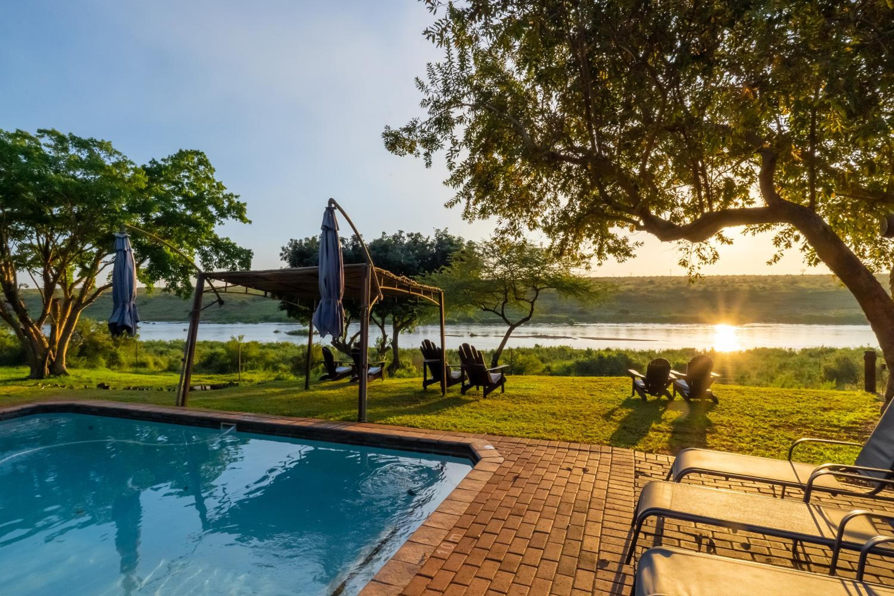 Crocodile Bridge Safari Lodge