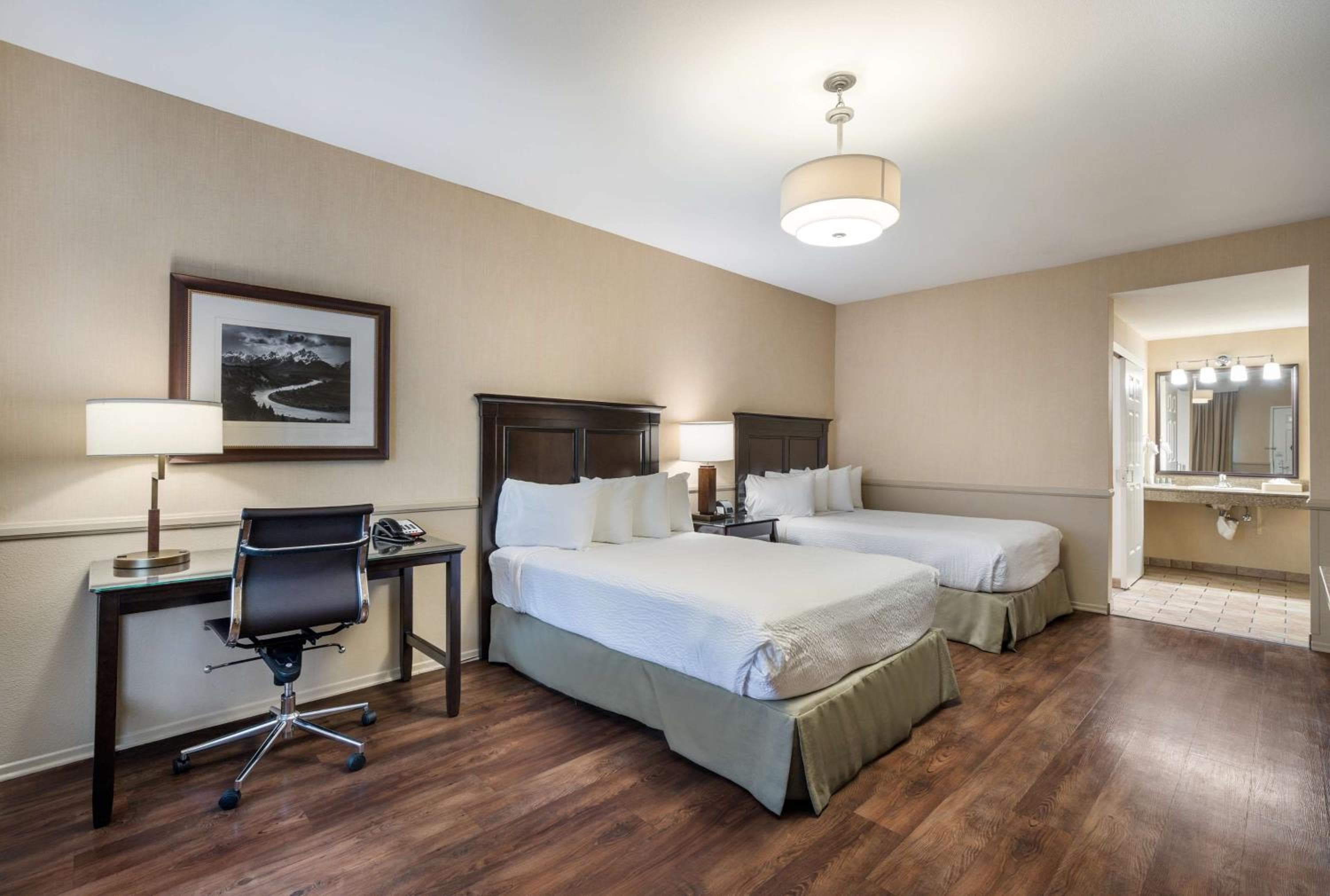 Best Western Corona Hotel & Suites