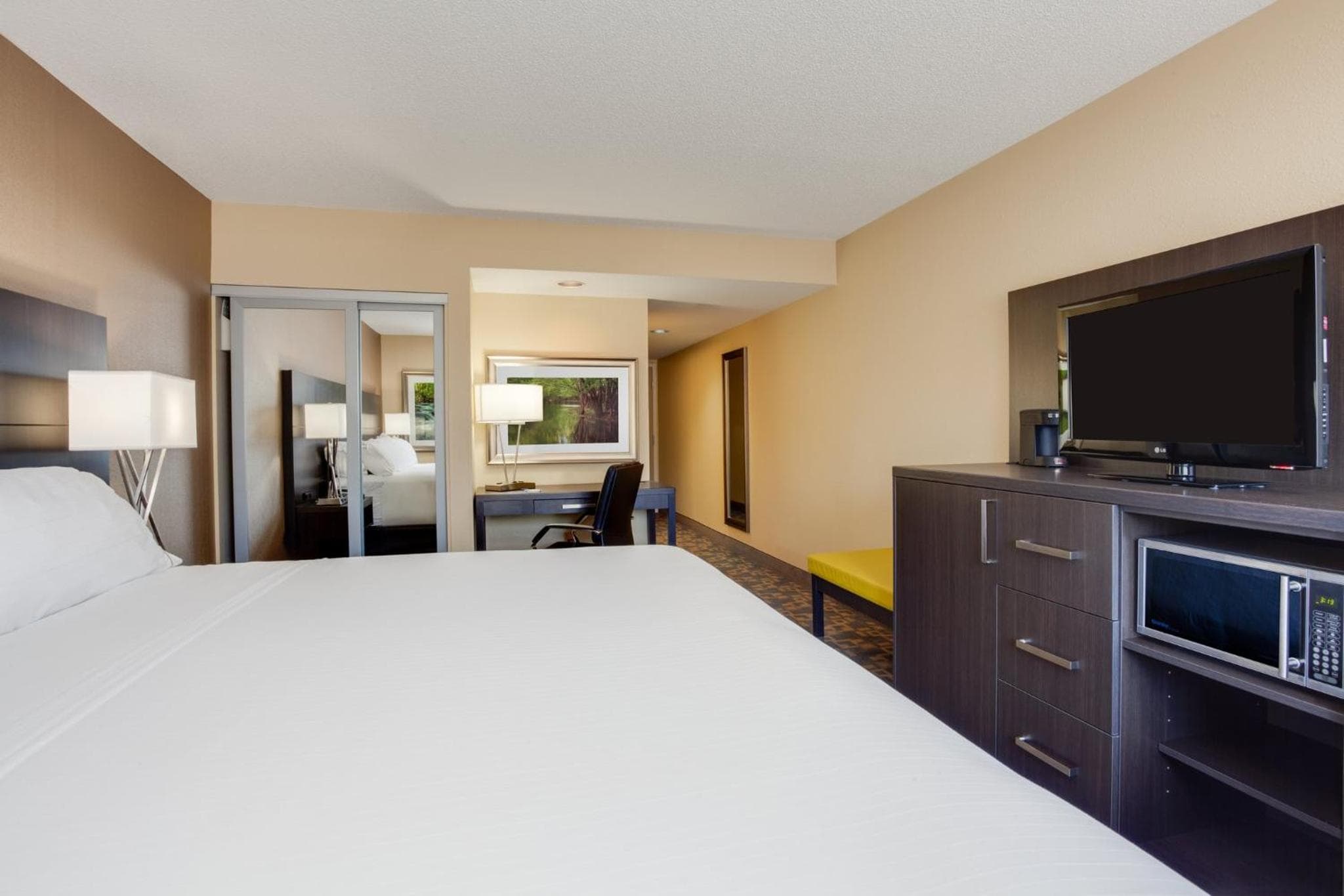 Holiday Inn Express Hotel & Suites Uptown Fredericton by IHG