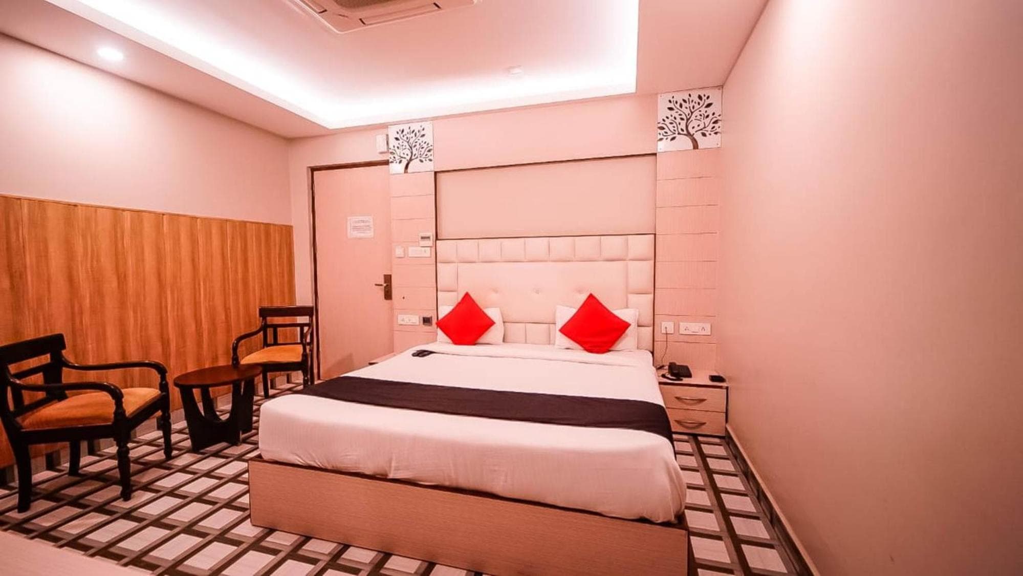 Hotel Yugantar & Banquets