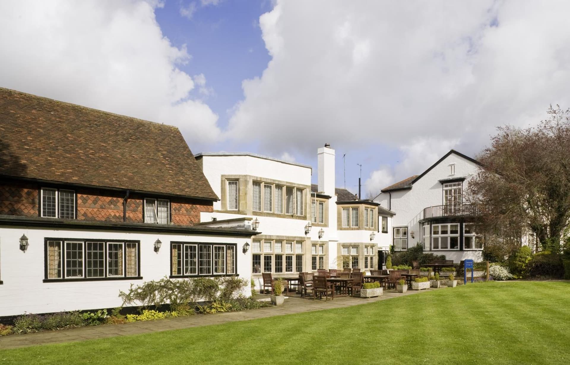 Sunday Box Hill Burford Bridge Hotel
