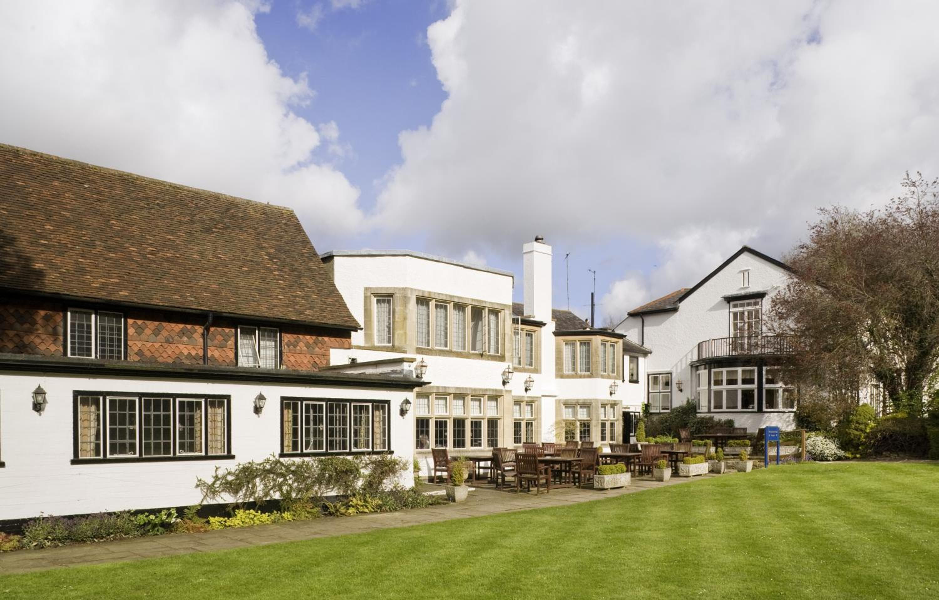 Sunday Box Hill Burford Bridge Hotel