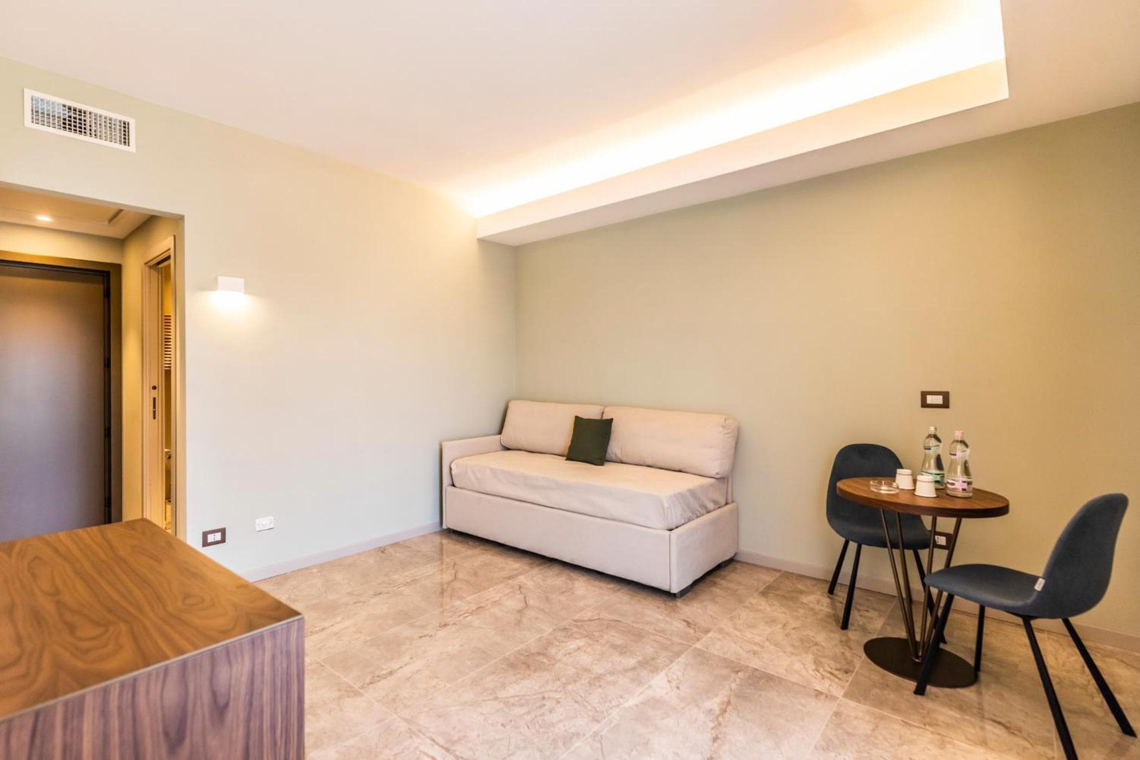 SOLMARIS TROPEA City Center - Rooms & Suites - Private Parking