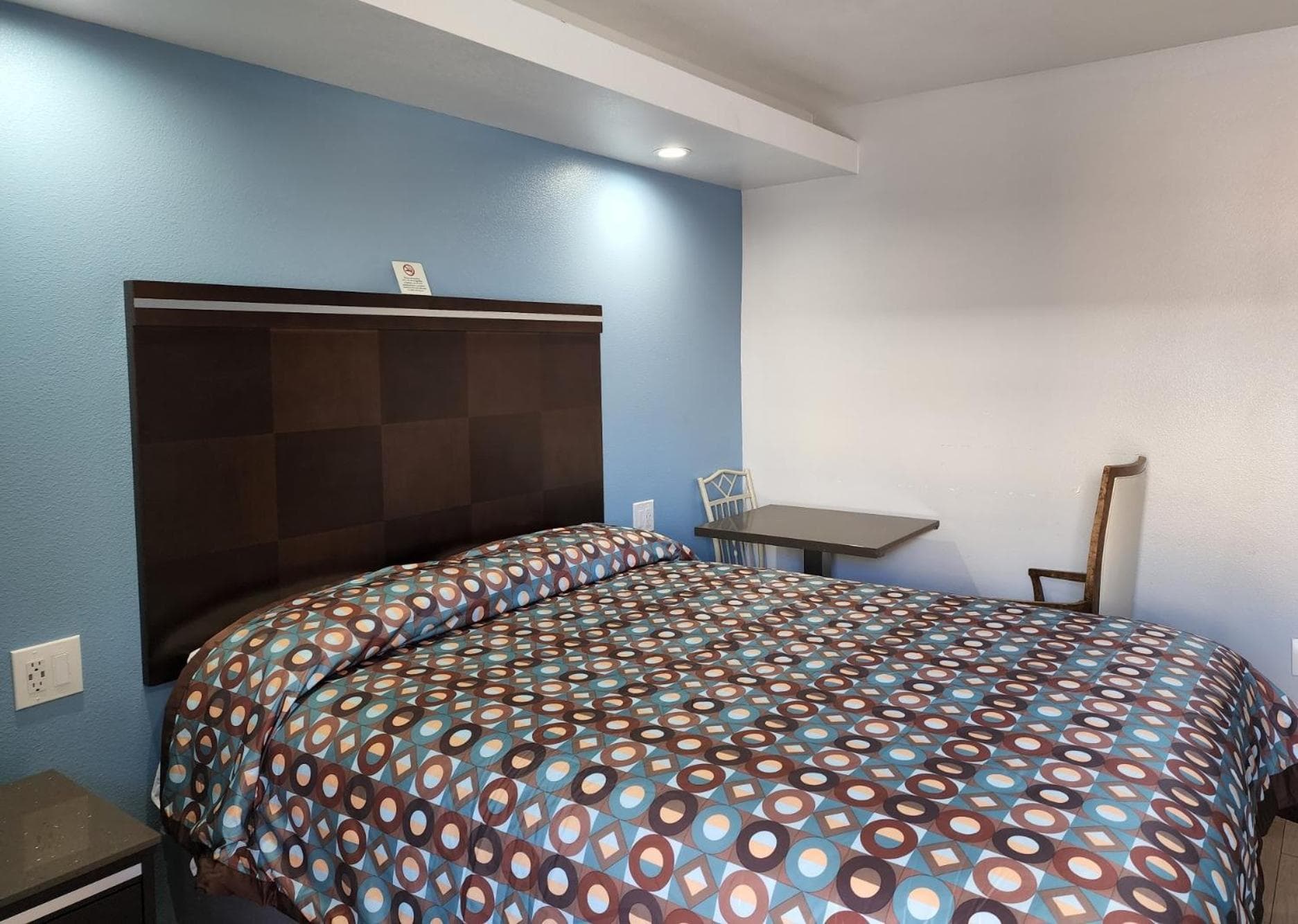 DAY N NIGHT INN - Near Universal Studios Hollywood