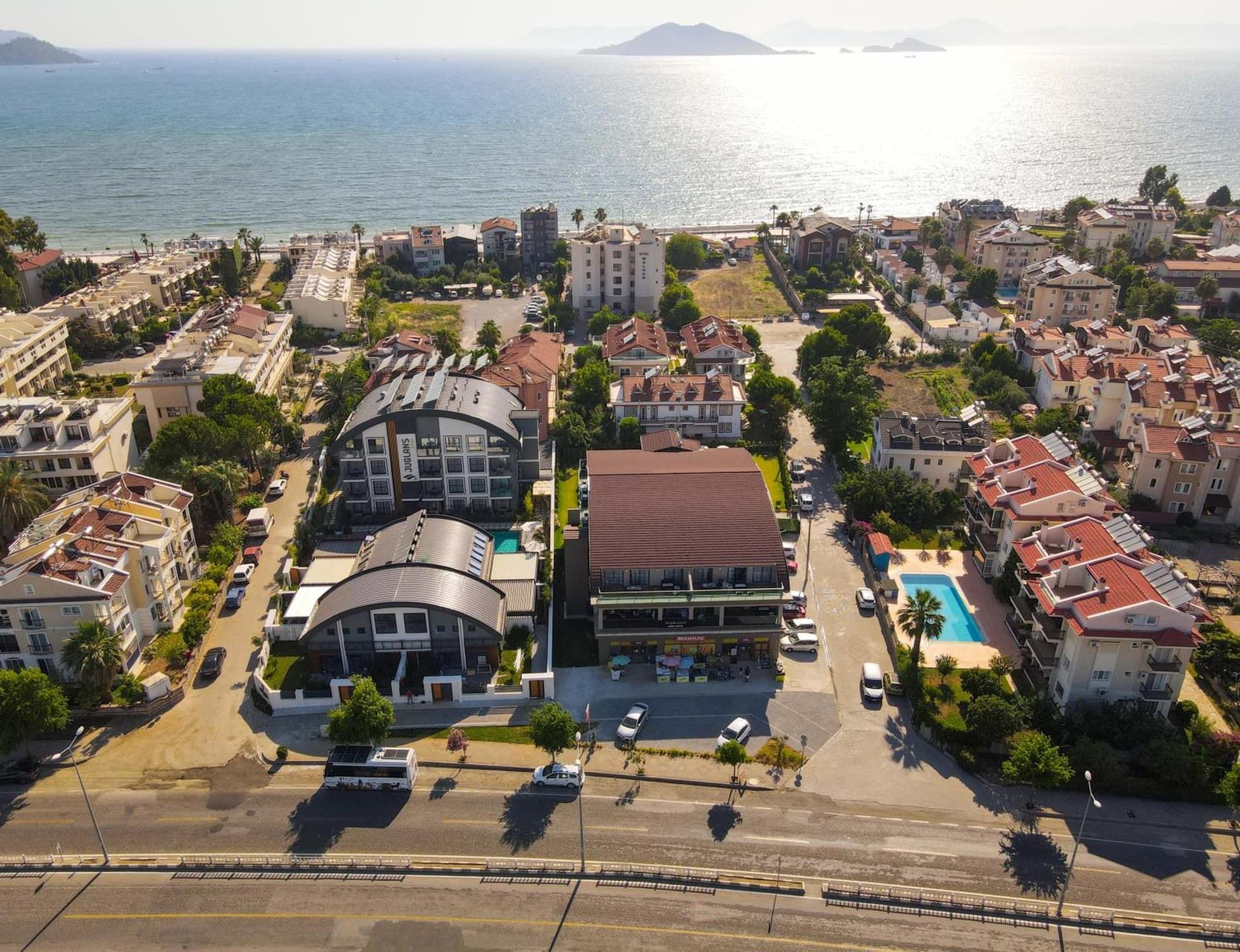 Juglans Suites