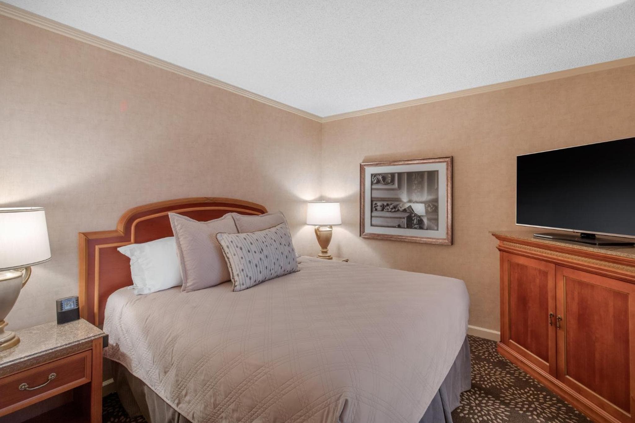 Omni Las Colinas Hotel