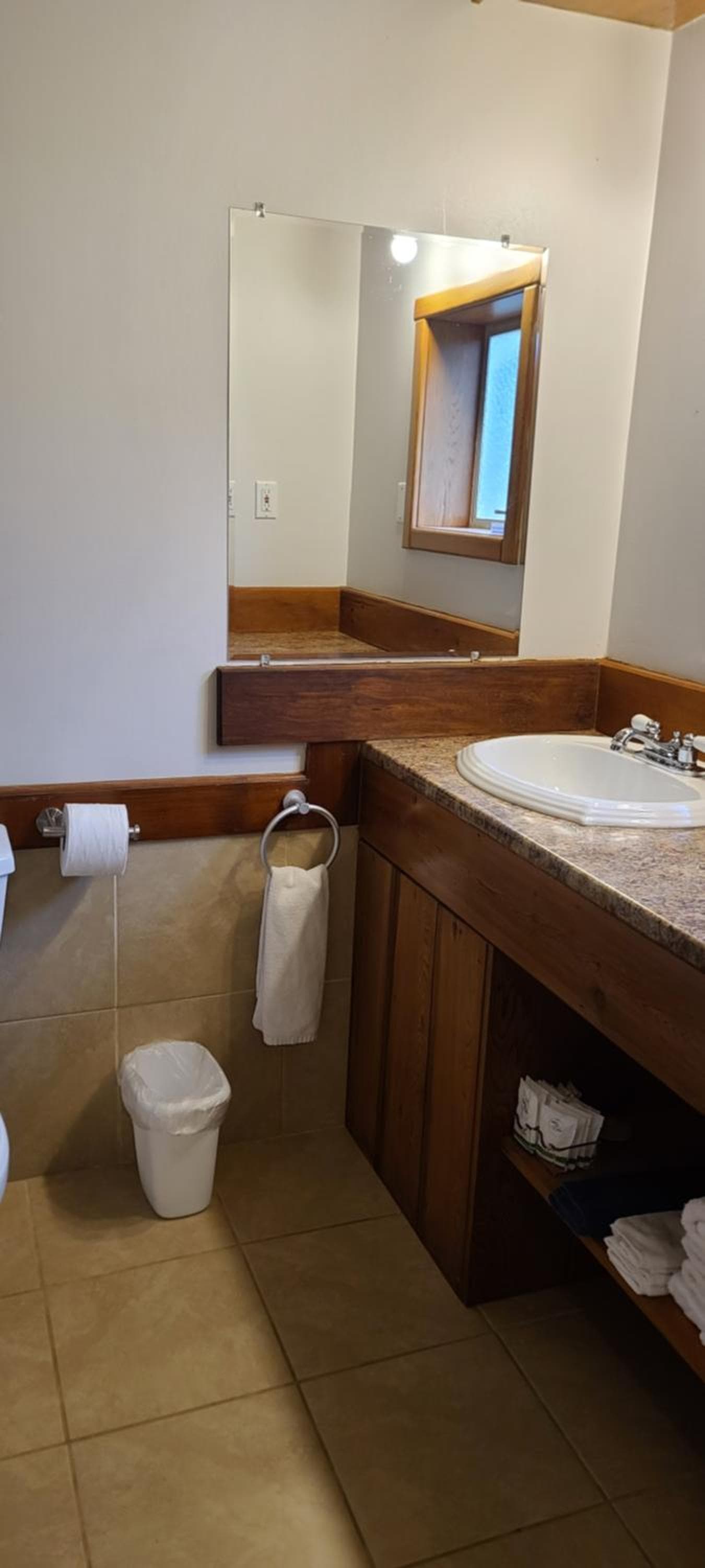 Meares Vista Inn