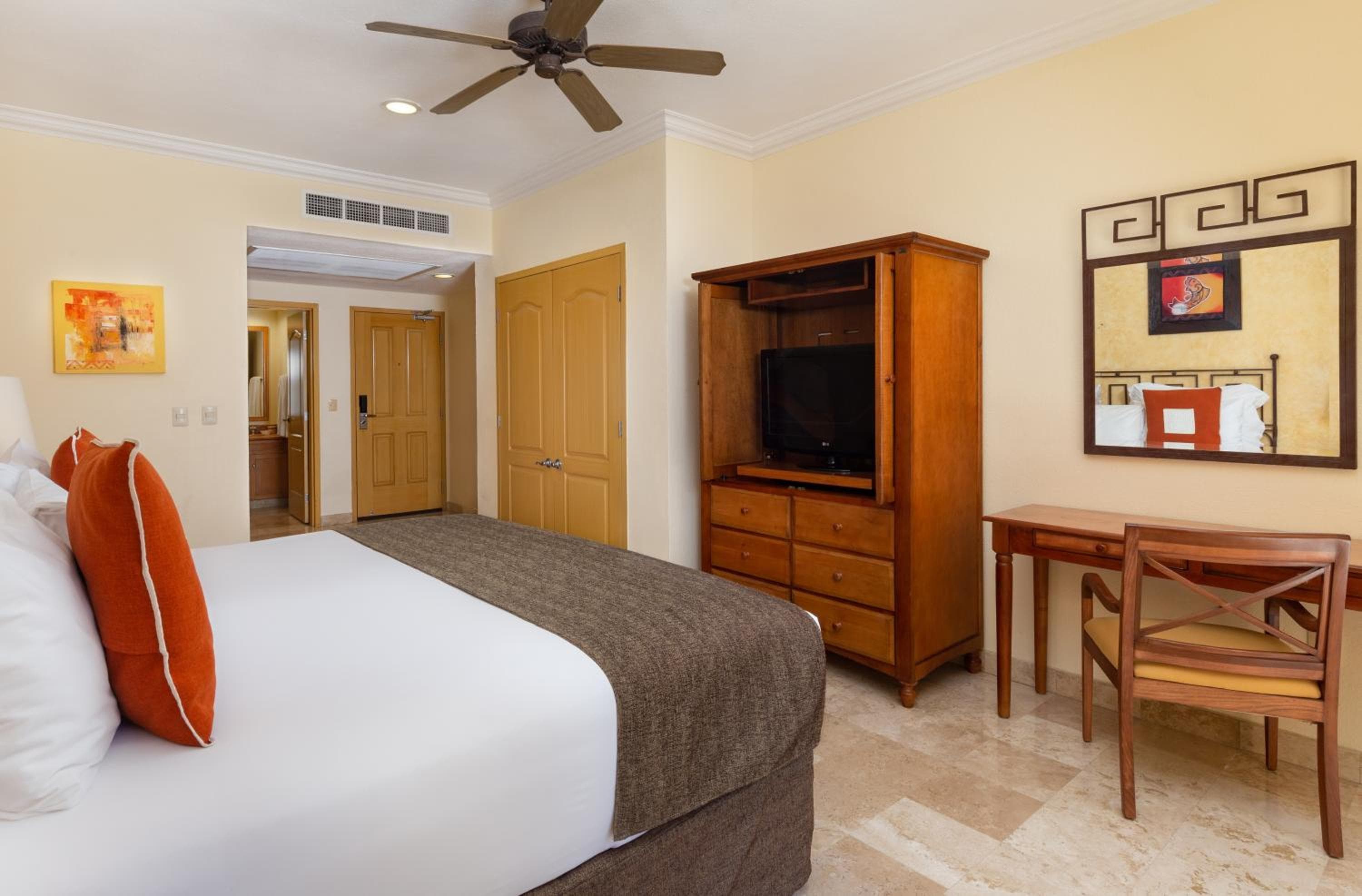 Villa del Arco Beach Resort & Spa