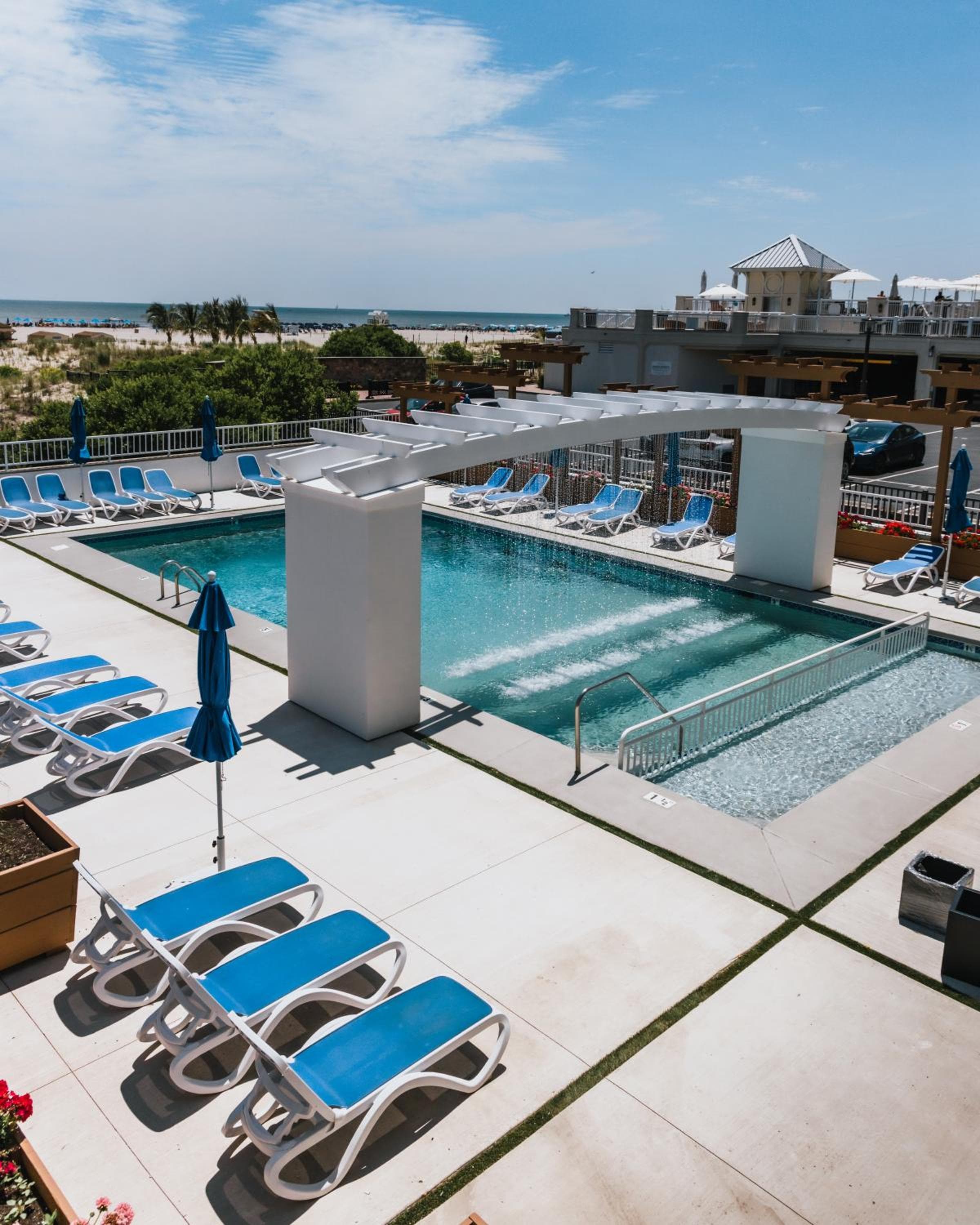 Mahalo Diamond Beach Resort