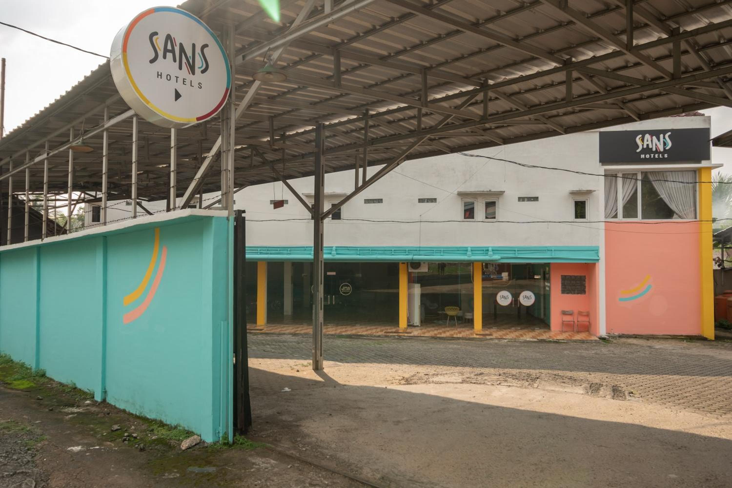 Sans Hotel Beauty Palembang