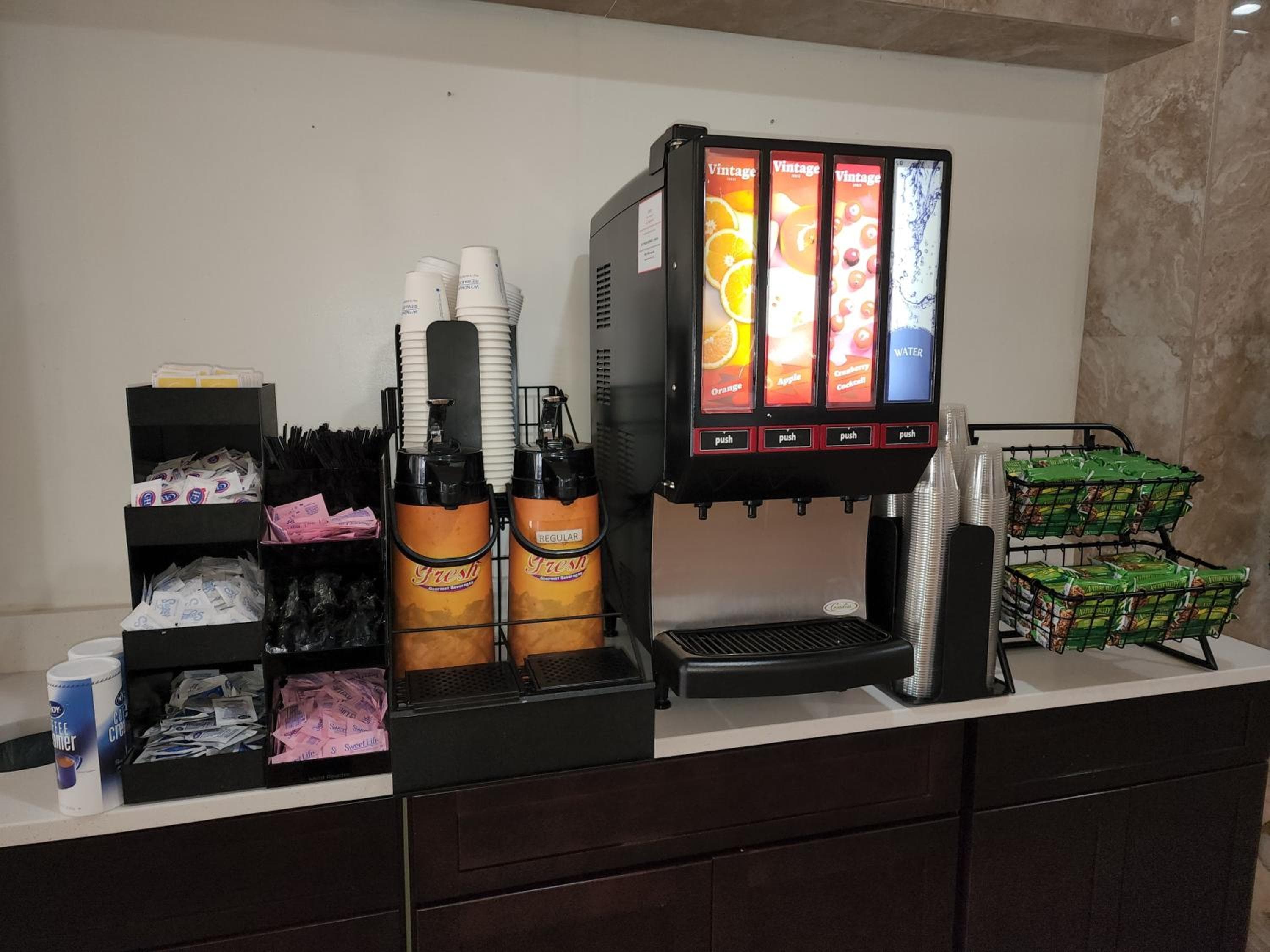 Days Inn by Wyndham St. Petersburg / Tampa Bay Area