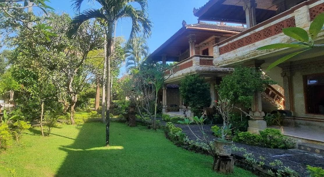 Rambutan Hotel