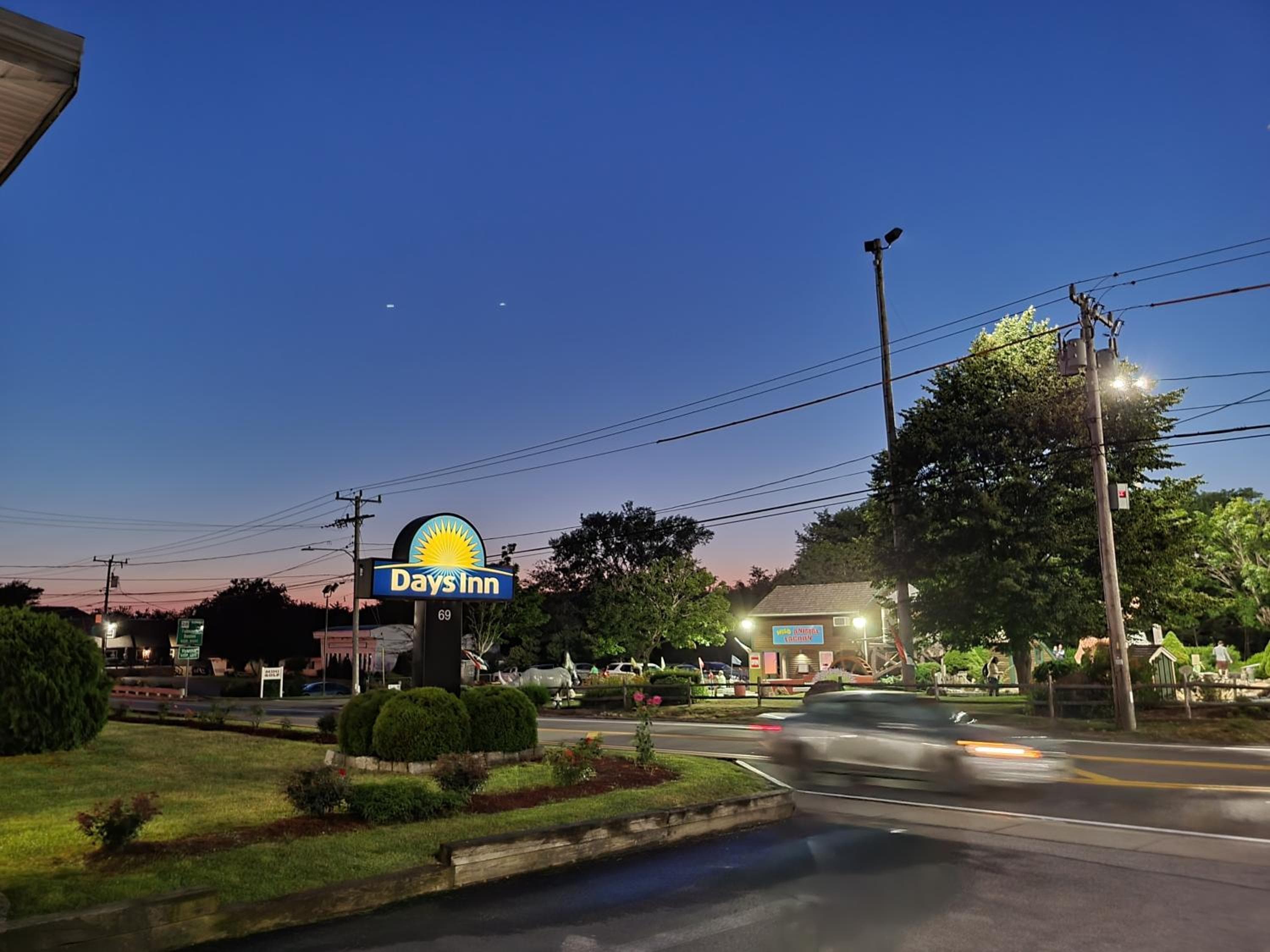 Days Inn by Wyndham - Cape Cod