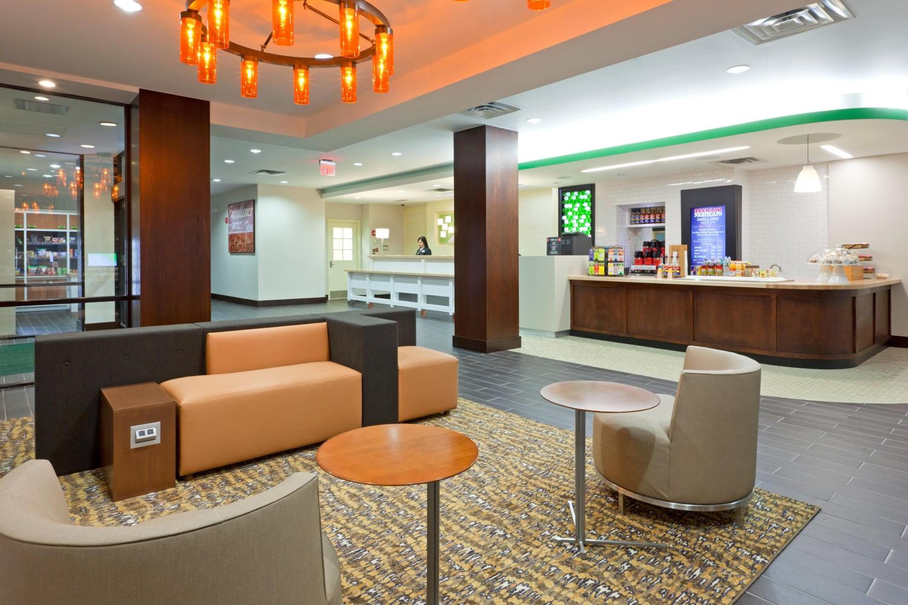 Holiday Inn Clark - Newark by IHG