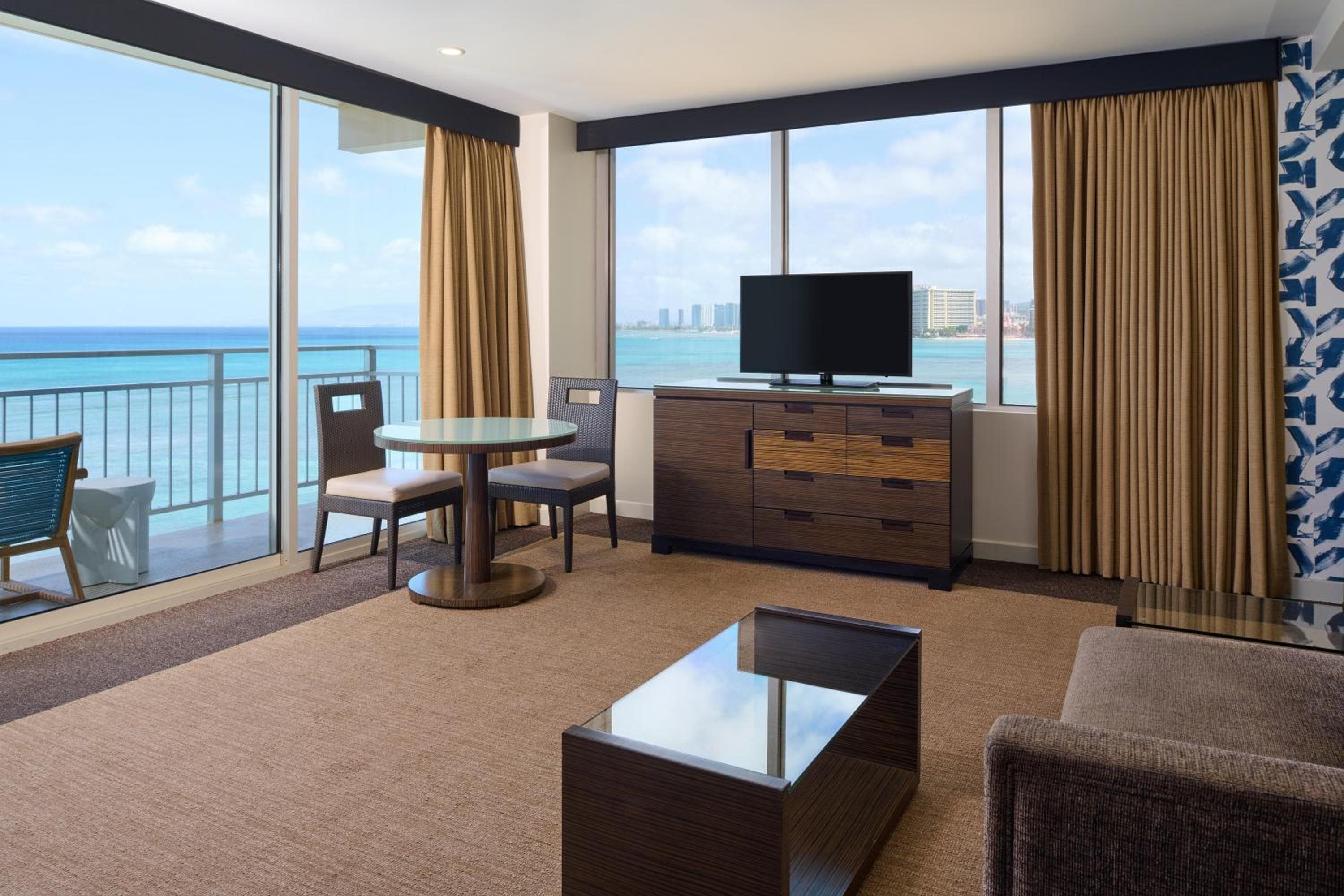 Kaimana Beach Hotel
