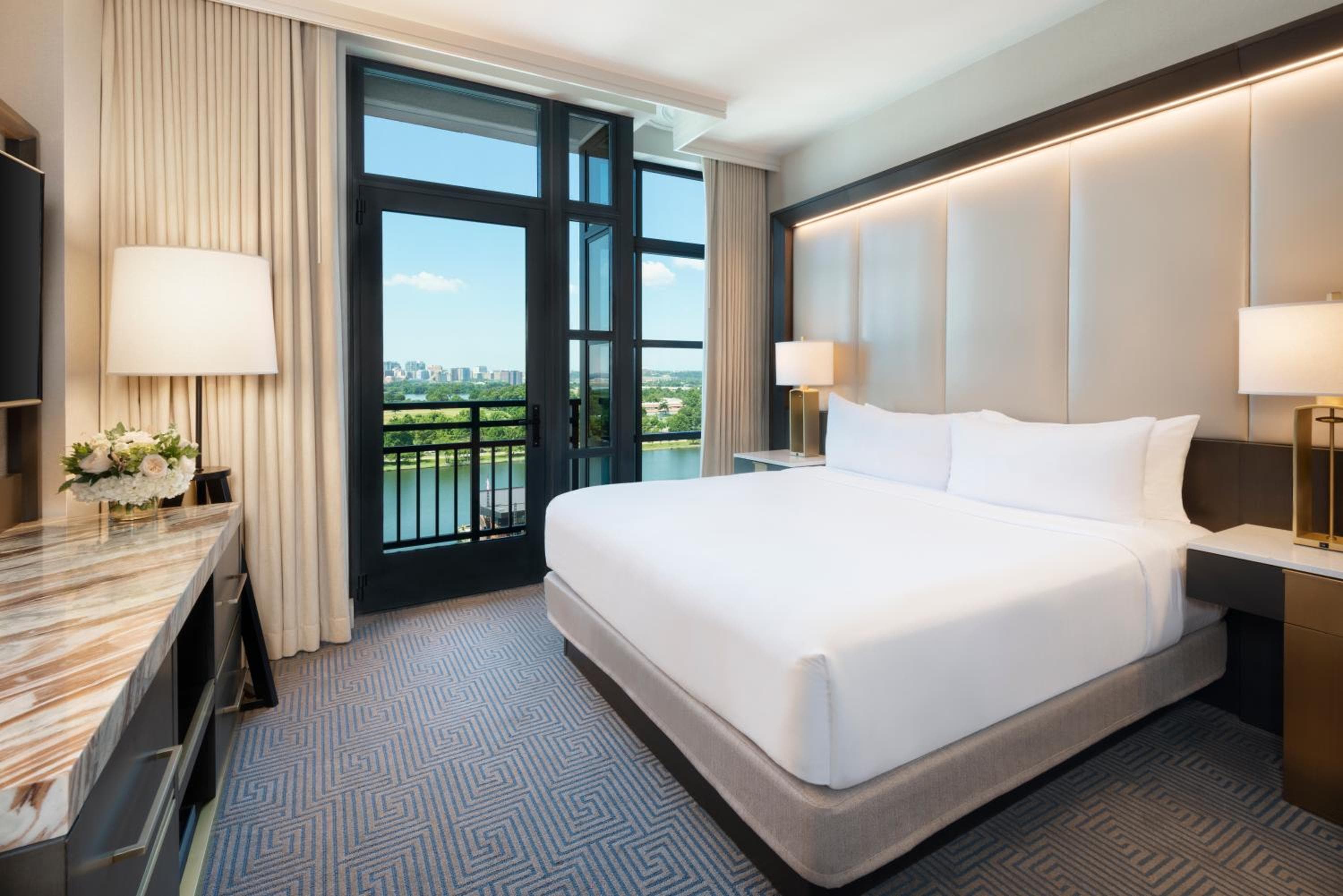 InterContinental - Washington D.C. - The Wharf by IHG