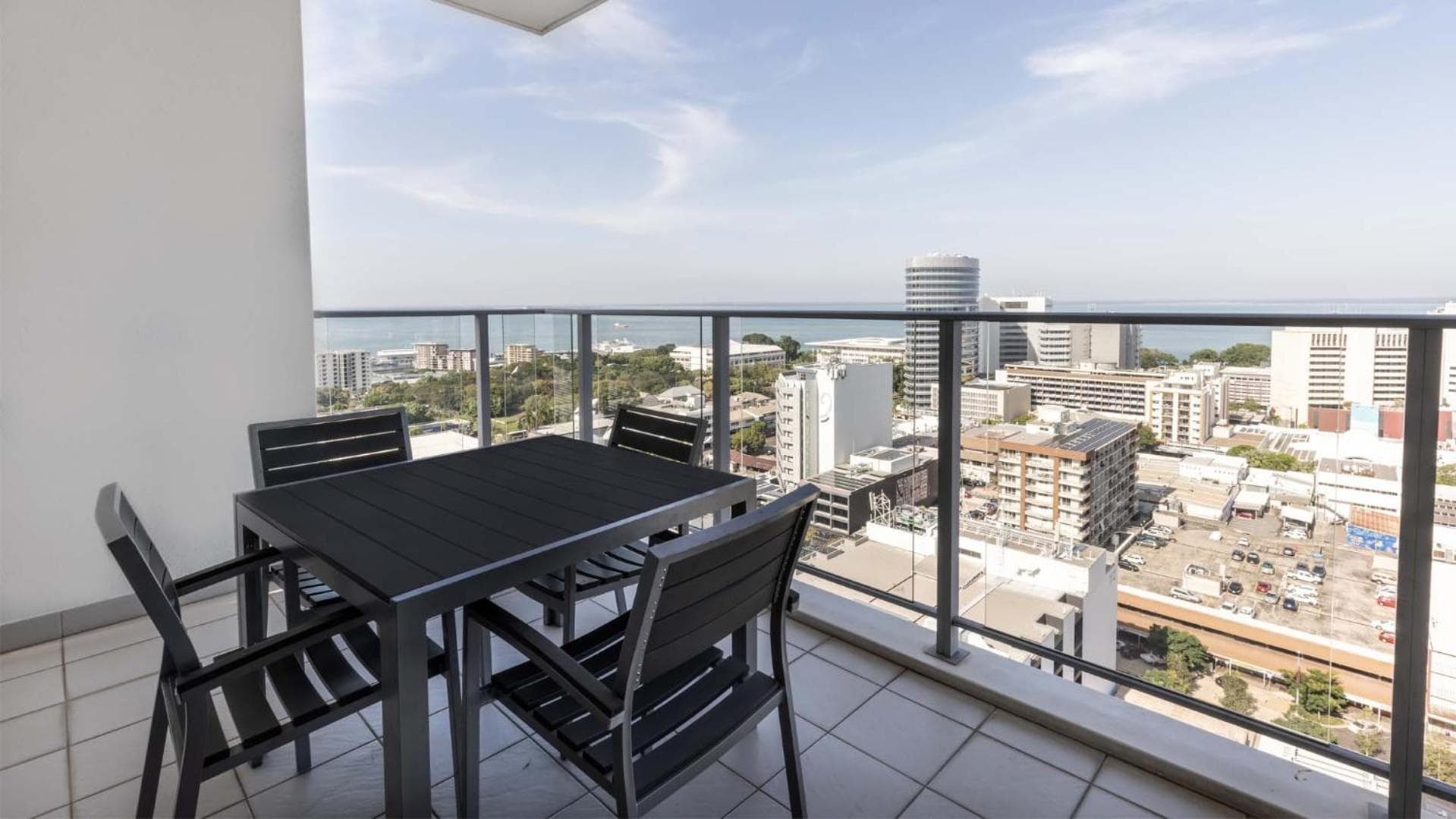 Oaks Darwin Elan Hotel