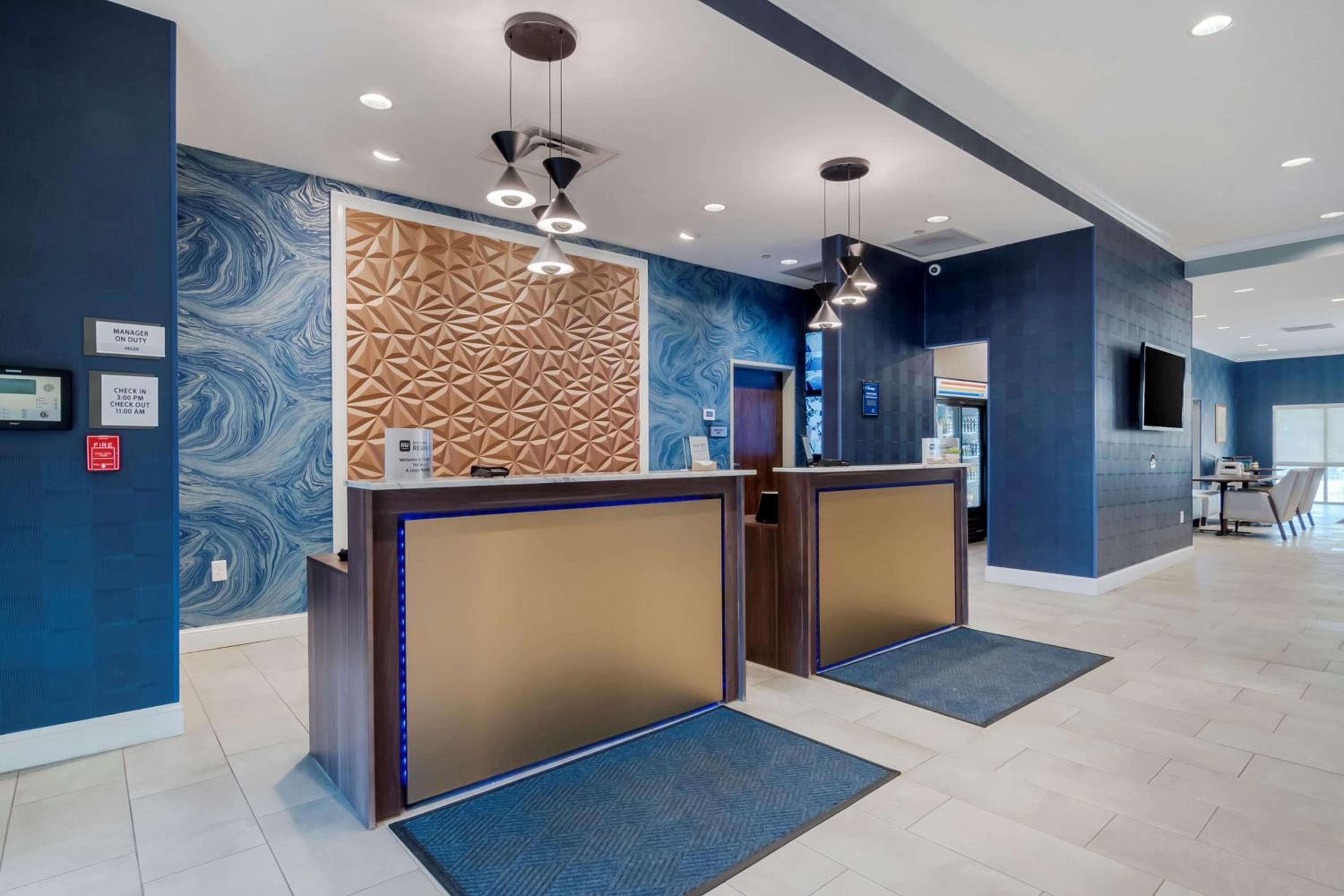 Hyatt Select St Louis Airport