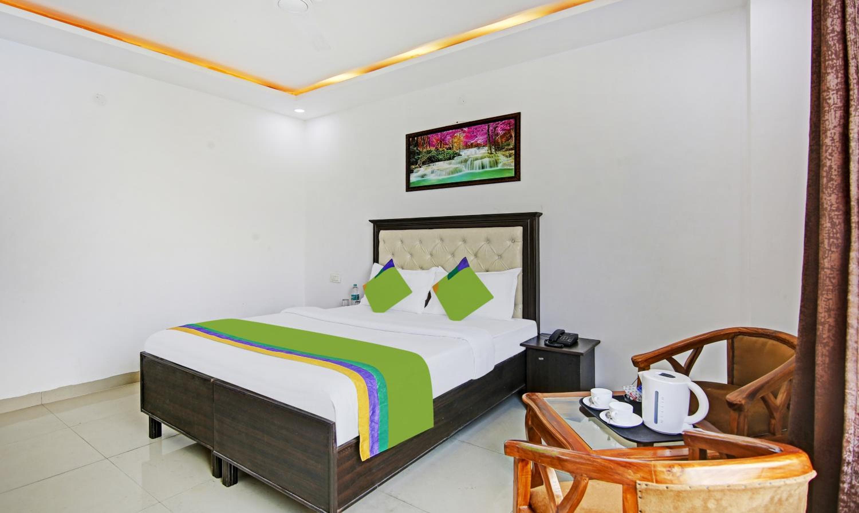 Treebo Royal Empire Adarsh Nagar, Chandigarh